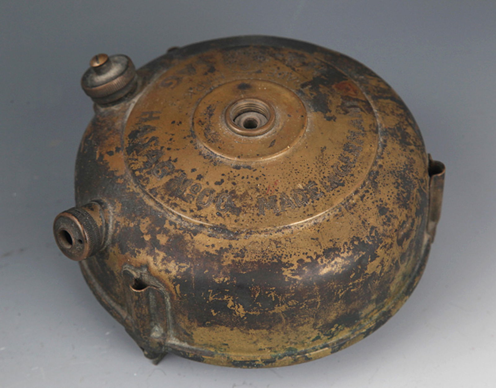 AN OLD BRONZE BURNER SET - 2