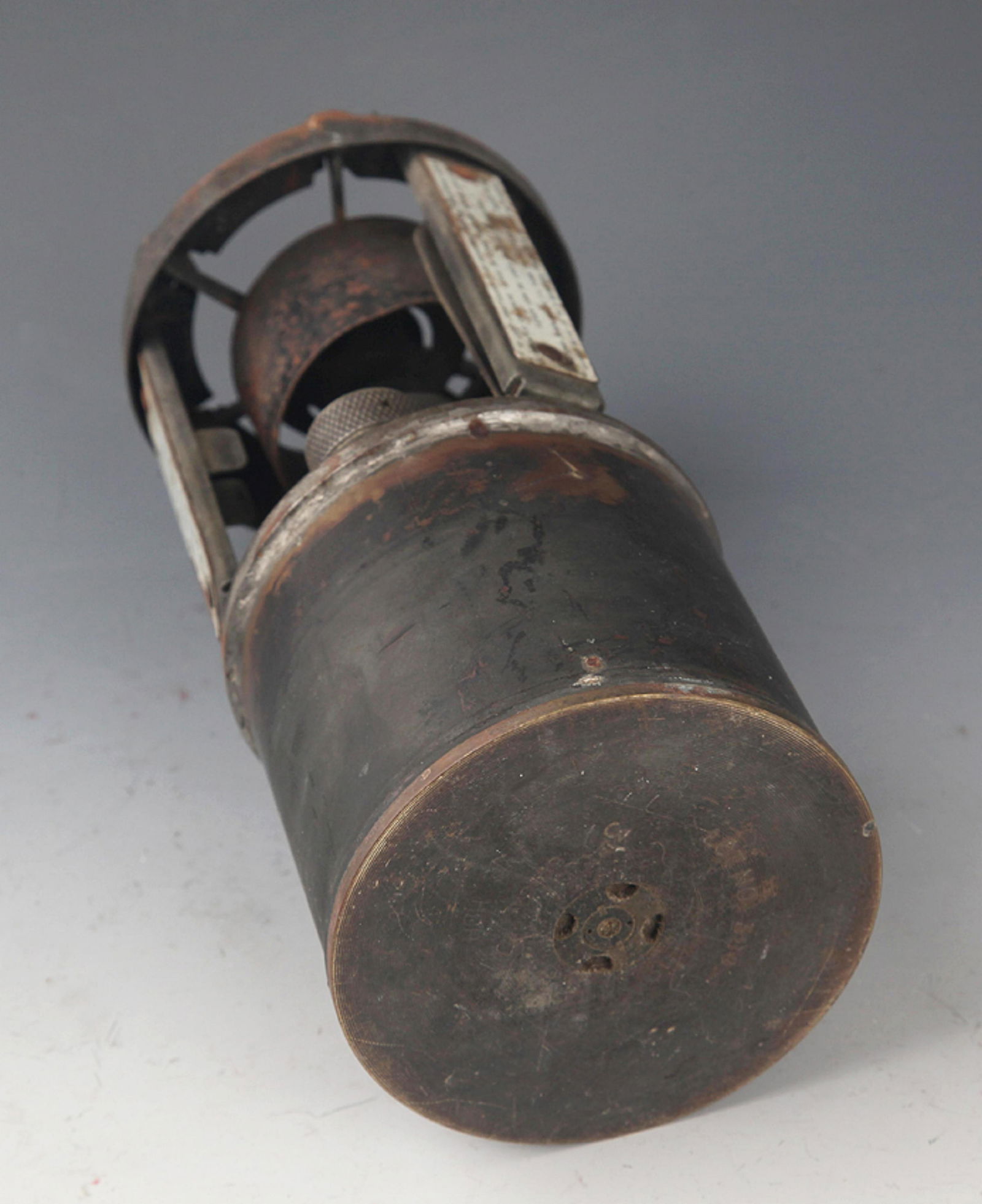 AN OLD BRONZE BURNER SET - 7