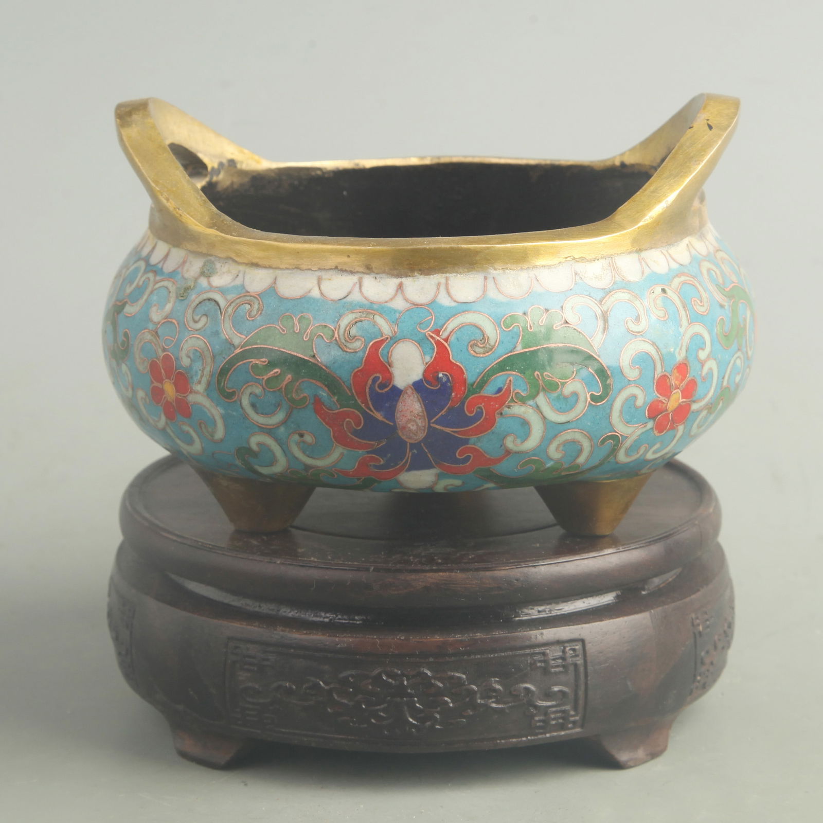 CLOISONNE BRIDGE-FORM INCENSE BURNER: Qing Dynasty Qian Long Period; High: 3.50 inch; Long: 5.20 inch