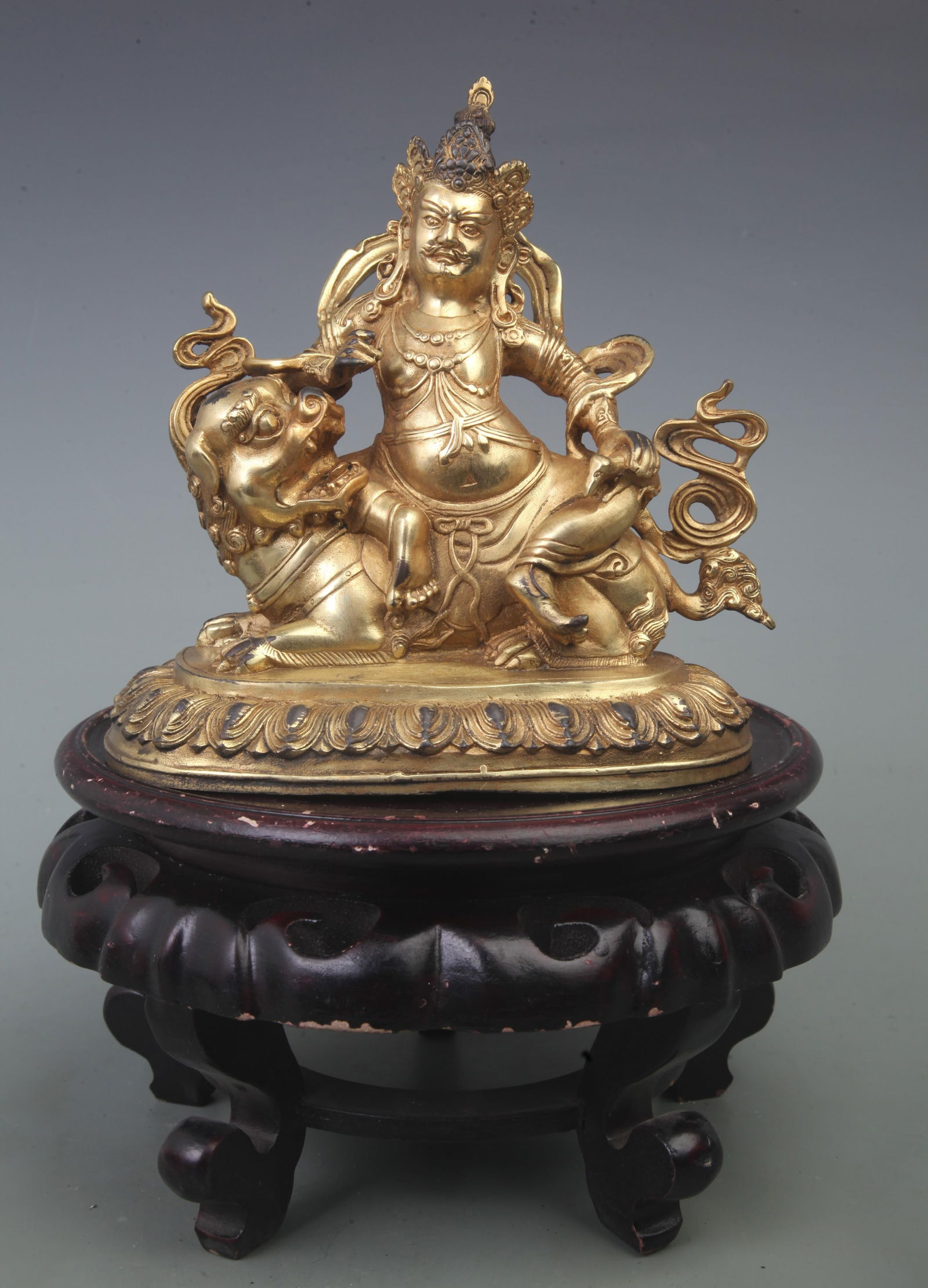 A FINE GILT BRONZE HAI BAO TIAN WANG BUDDHA STATUE: Ming Dynasty Style, Diameter: 7.2 inch; High: 7.9 inch;