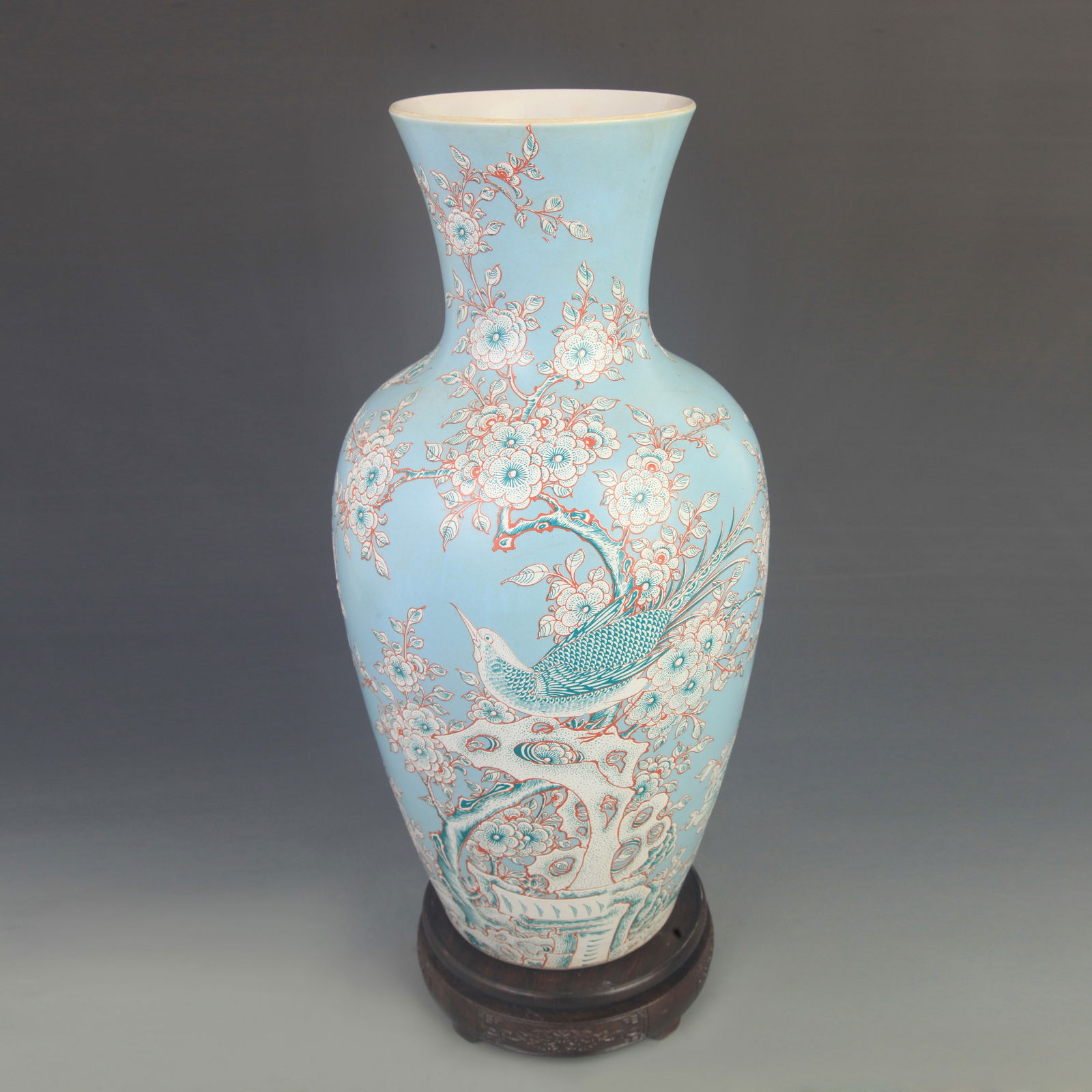 FAMILLE ROSE VASE WITH LIGHT GREEN GROUND AND FLORAL-AND-BIRD DESIGN: Qing Dynasty Kang Xi Period; Diameter: High: 16.8 inch; Diameter: 7.10 inch;