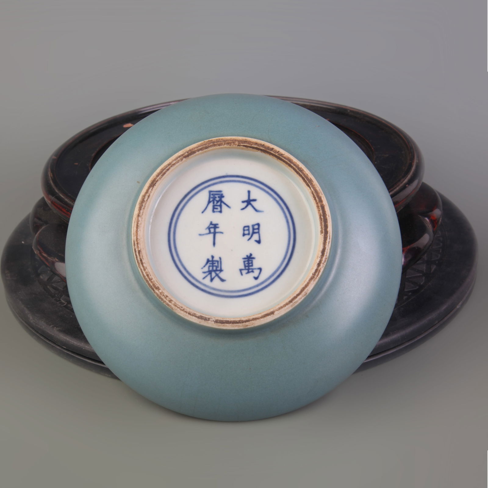 PEA-GREEN–GLAZED CYLINDRICAL BOX - 5