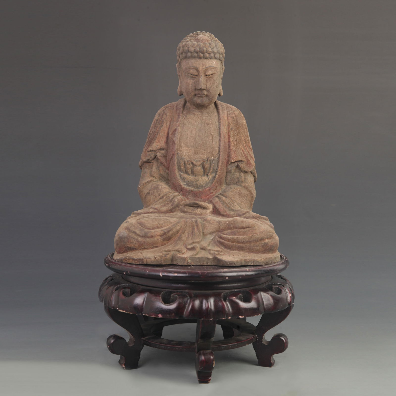 A FINELY CARVED WOODEN AMITABHA BUDDHA STATUE (1 of 5)