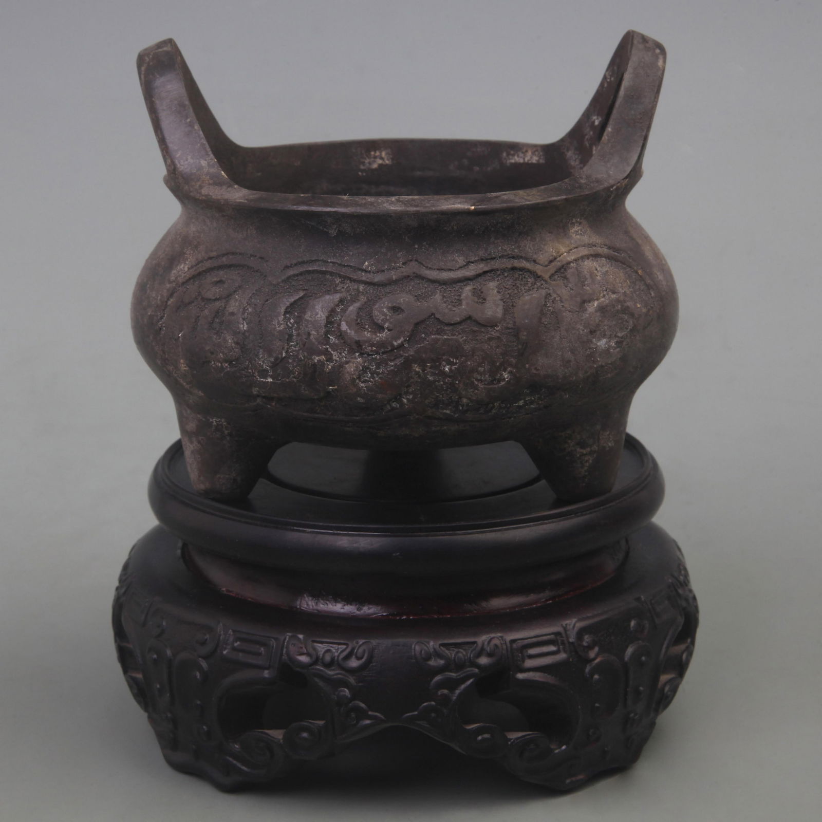 A FINE XUAN DE STYLE FINELY CARVED BRONZE CENSER (1 of 4)
