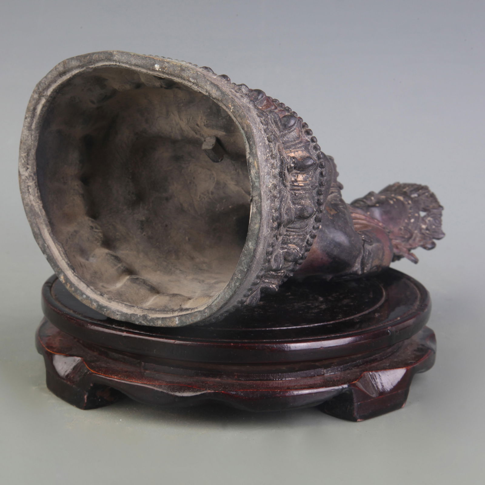 A FINE BRONZE BUDDHA STATUE - 5