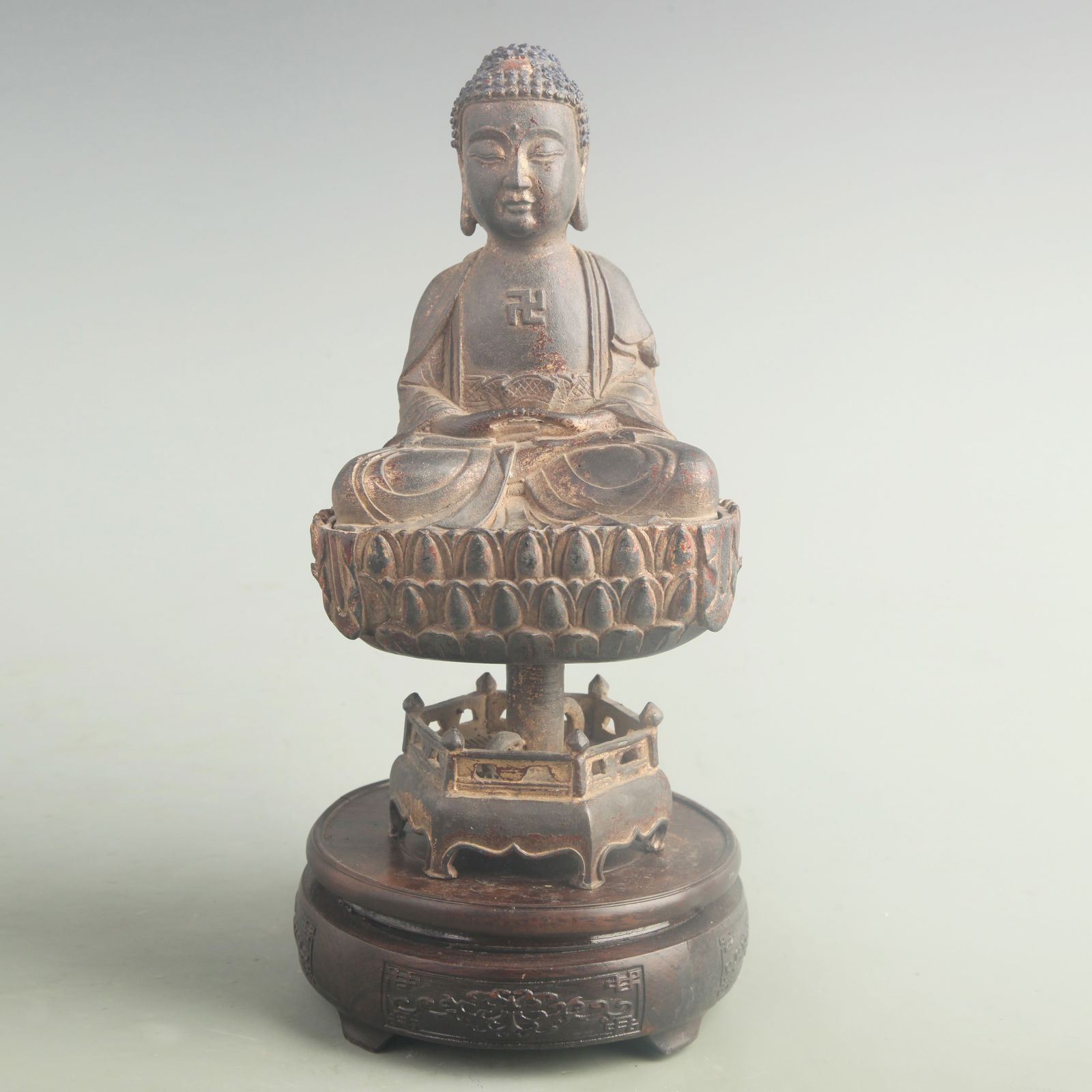 GILT BRONZE SHAKYAMUNI BUDDHA: 19th Century; High: 9.20 inch; Width: 5.00 inch;