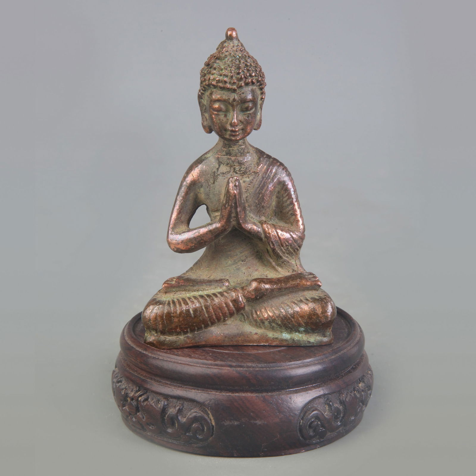 A SMALL BRONZE SHAKYAMUNI BUDDHA STATUE: Qing Dynasty; Width: 2.2 inch; High: 3.5 inch;