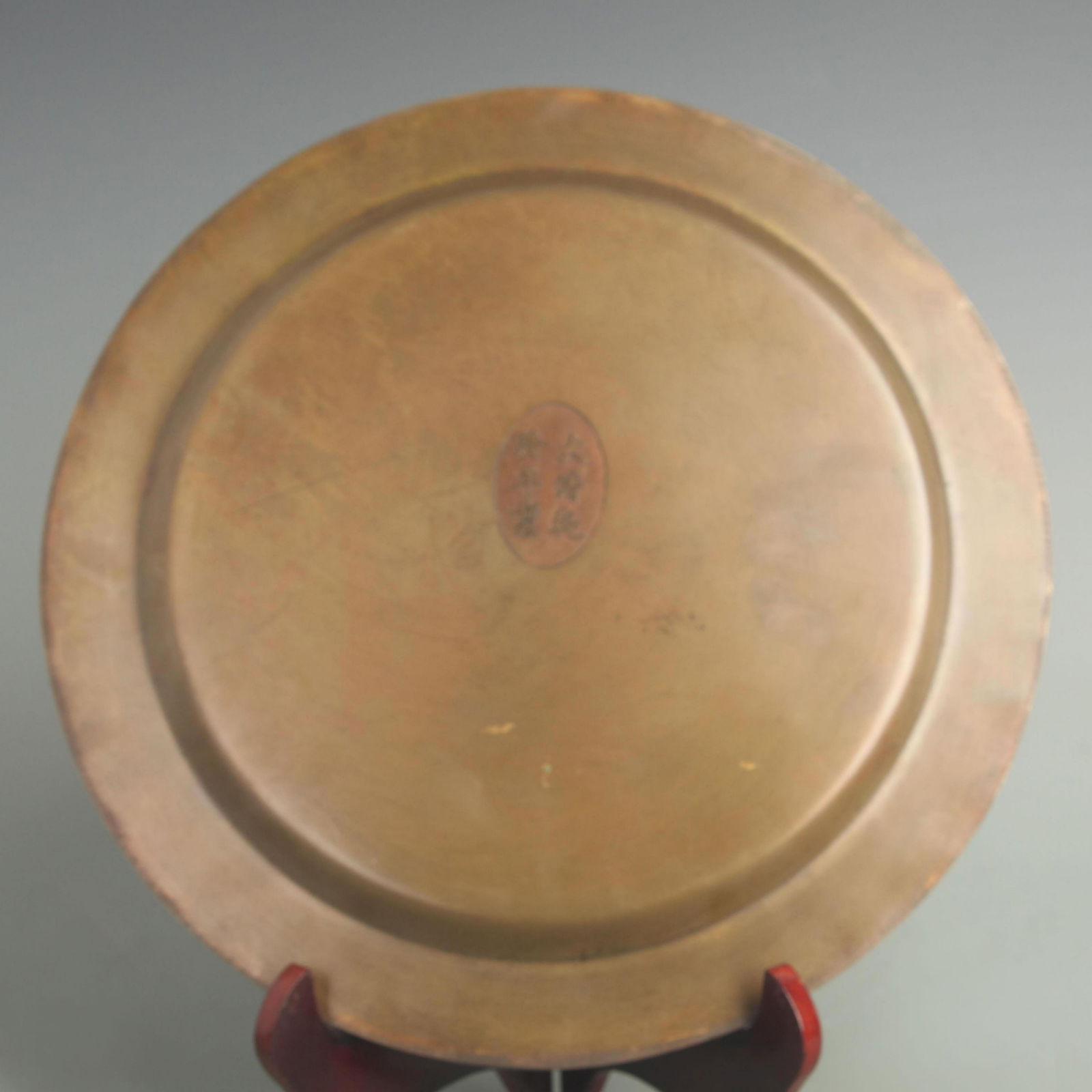 A FINE BRONZE AND SILVER INLAY CHARACTER PLATE - 4