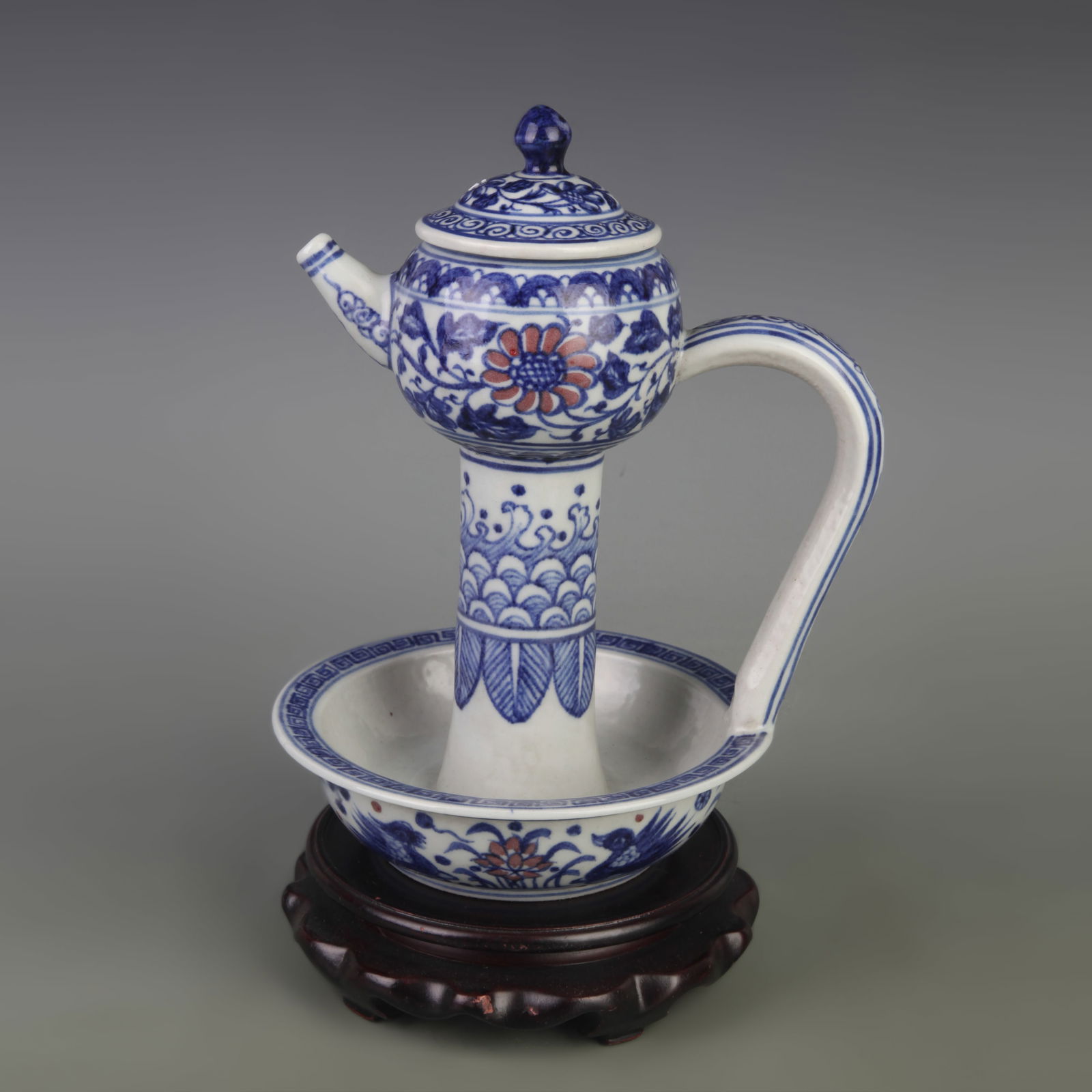 BLUE-AND-WHITE UNDERGLAZE RED FLOWER PATTERN EWER: Ming Dynasty Style Xuan De Period; Long: 7.0 inch; Width:6.0 inch; High: 8.8 inch;