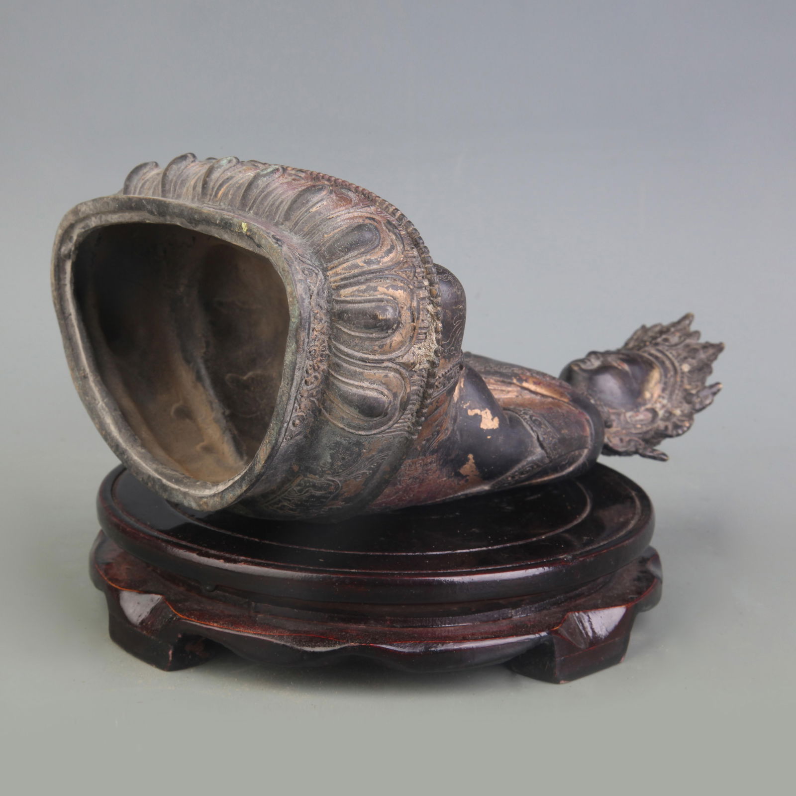 A FINE BRONZE BUDDHA STATUE - 5