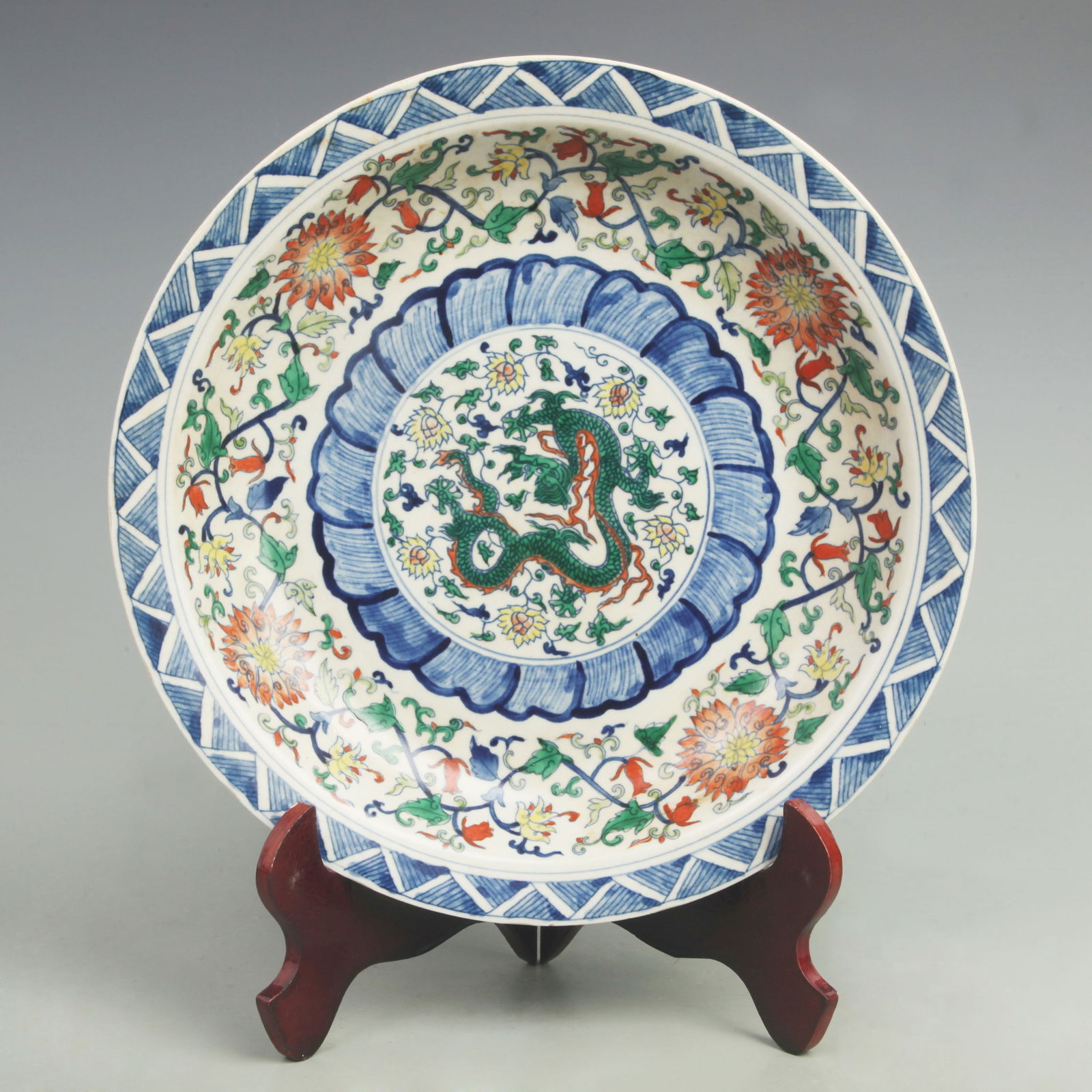 LARGE DOUCAI COLOR DRAGON PATTERN FLOWER PATTERN PLATE: Ming Dynasty Style; Diameter:13 inch;
