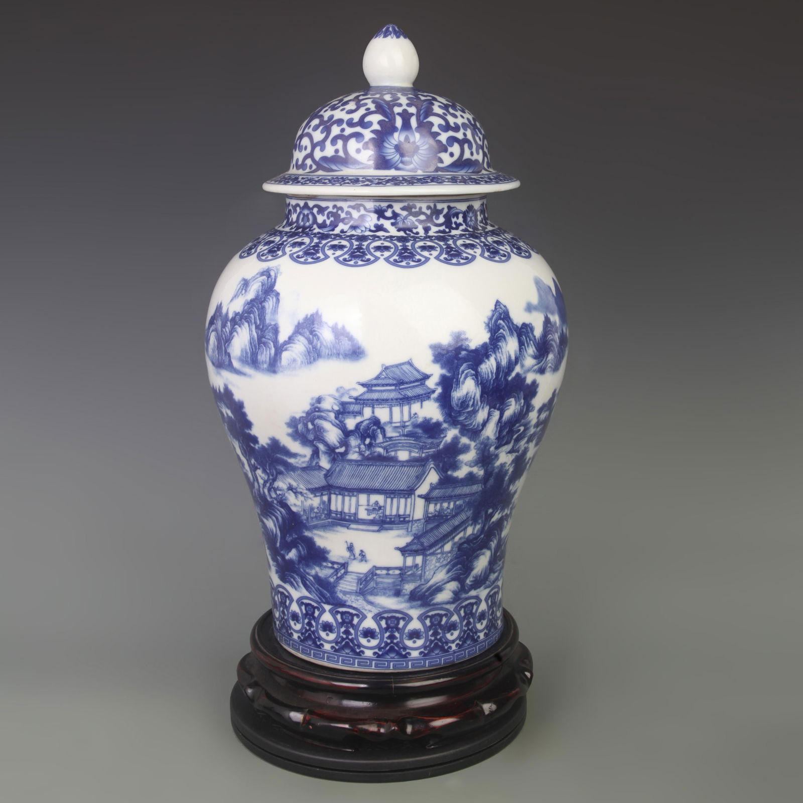 BLUE AND WHITE LANDSCAPE PATTERN GENERAL STYLE PORCELAIN VASE (1 of 5)