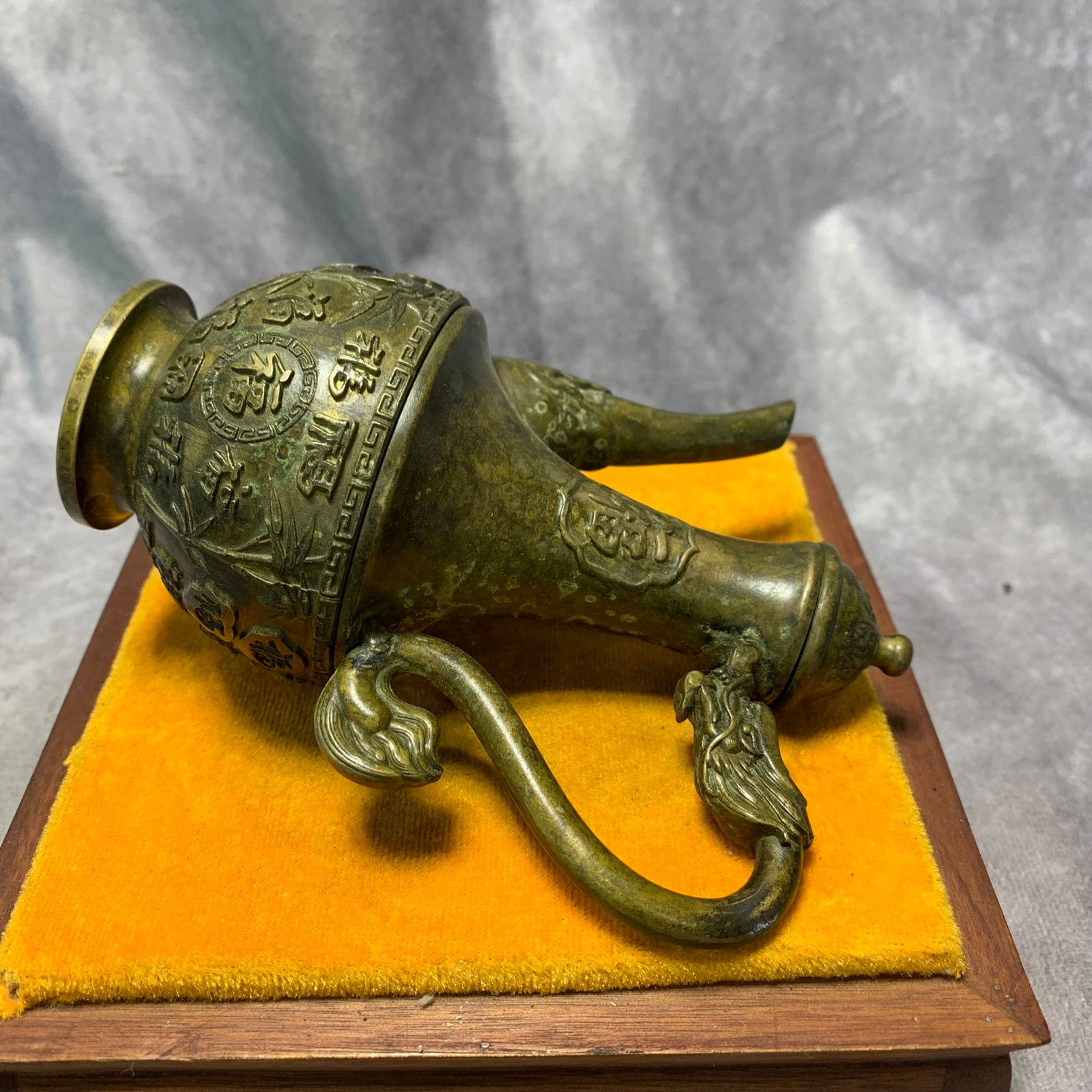 BRONZE TEAPOT WITH "YA" MARK AND AUSPICIOUS PATTERN - 2