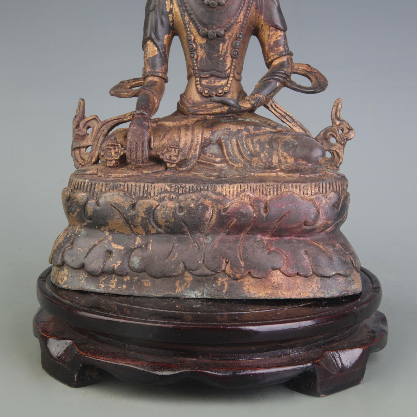 A FINE BRONZE BUDDHA STATUE - 3