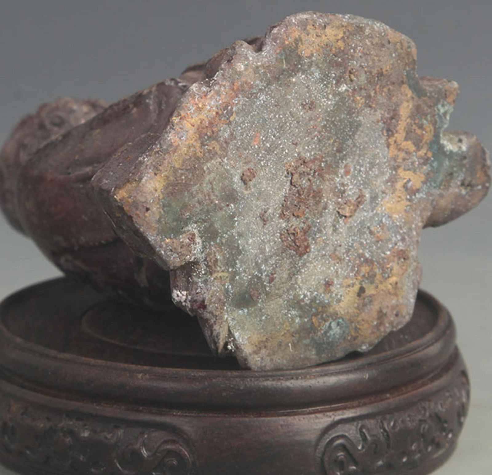 A FINE COLORED BRONZE ARHAT STATUE - 5