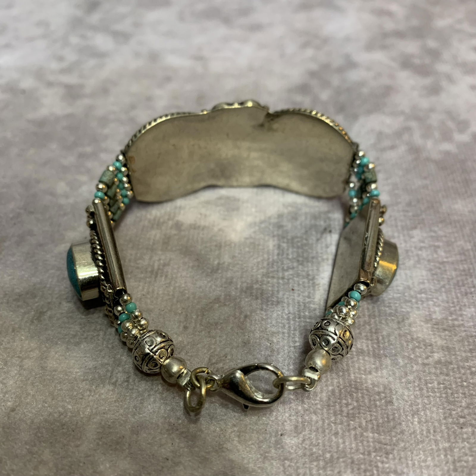 A FINE GEMSTONE MADE BRACELETS - 3