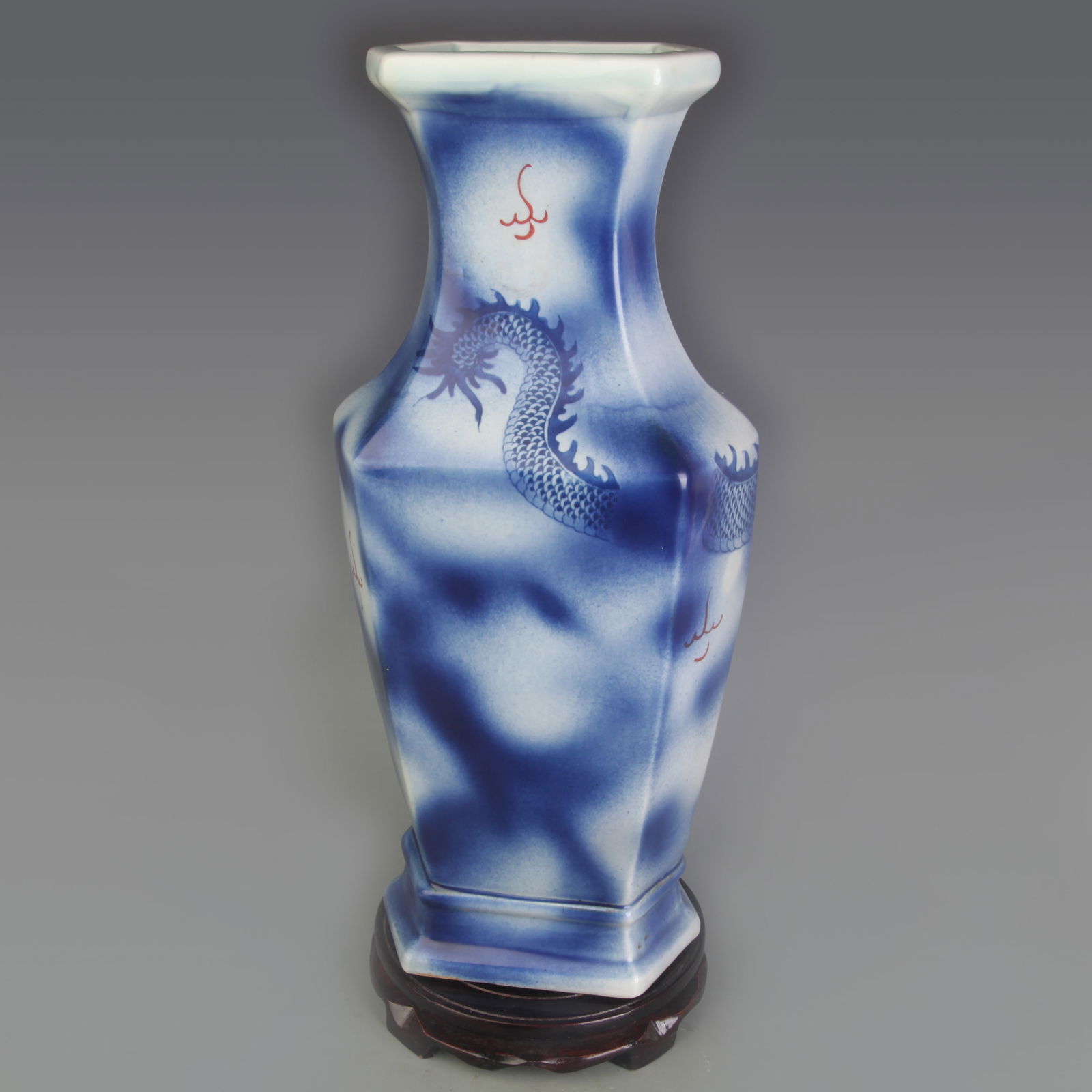 BLUE AND WHITE UNDERGLAZE RED DRAGON PATTERN HEXAGONAL VASE - 4