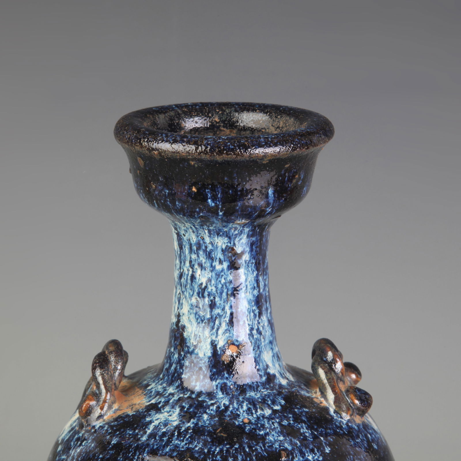 DOUBLE-LUG BOTTLE VASE WITH FLARED MOUTH - 2