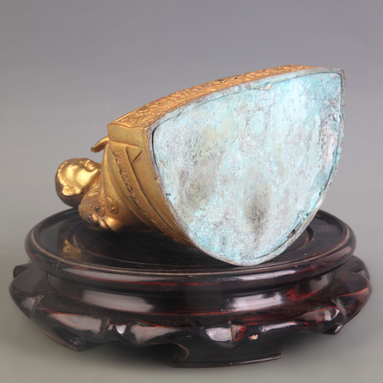 A FINE BRONZE ARHAT FIGURE - 5