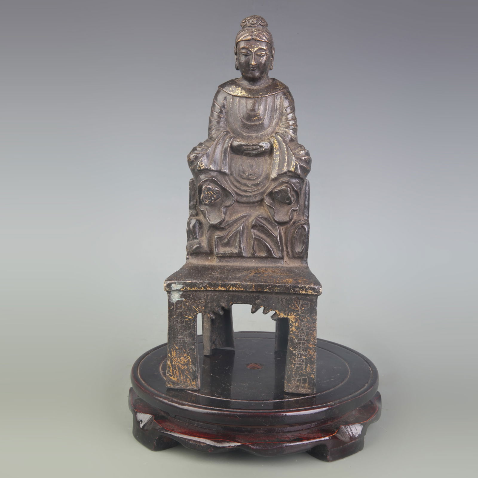 A FINE BRONZE BUDDHA STATUE: Qing Dynasty; High: 9.3 inch;