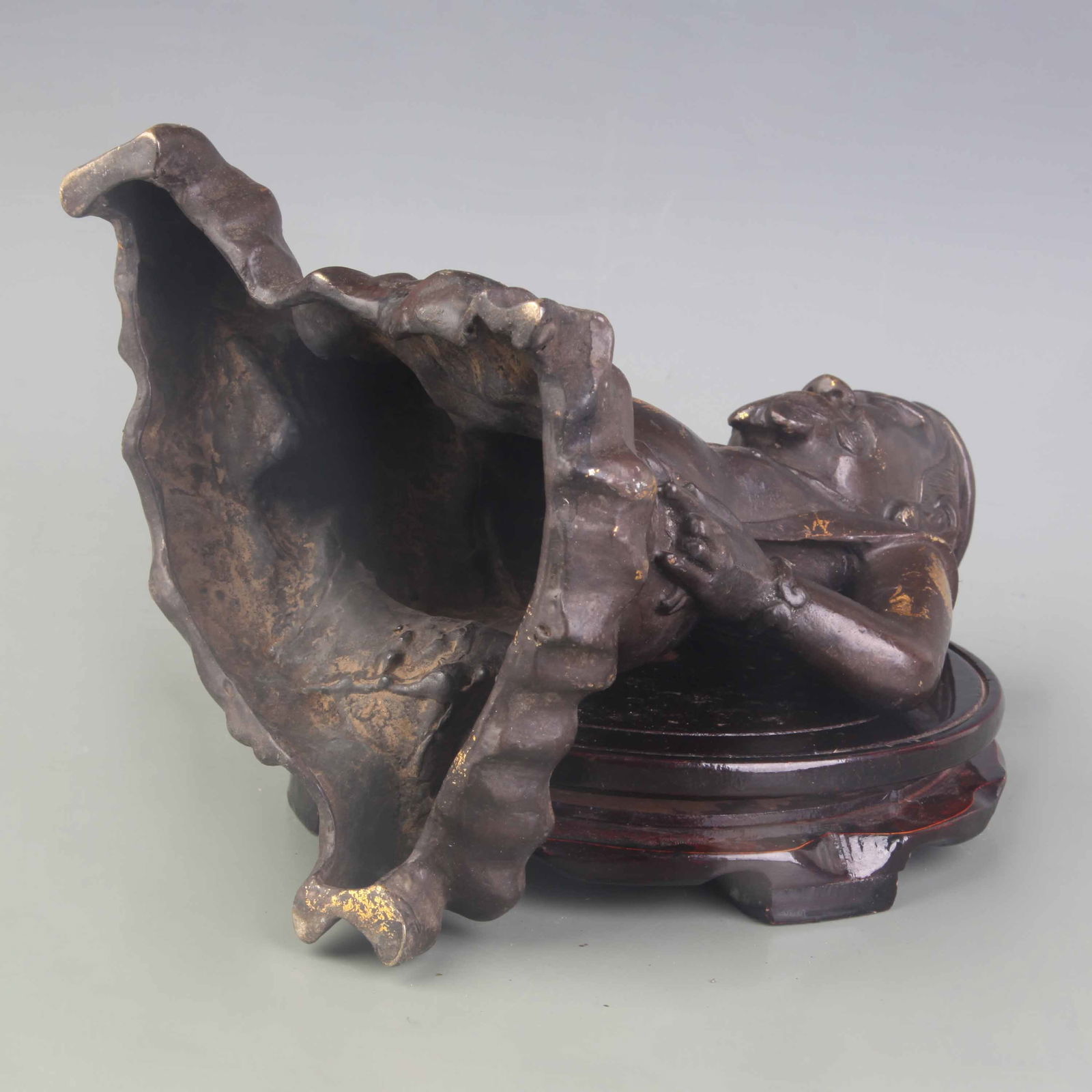 A FINELY MADE BUDDHA STATUE - 5