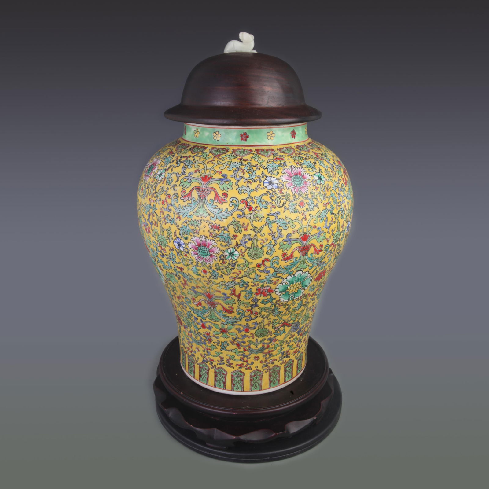 RARE FAMILLE ROSE YELLOW GROUND GENERAL TYPE VASE WITH REDWOOD LID: Qing Dynasty; Diameter: 10.0 inch; High: 18.5 inch;