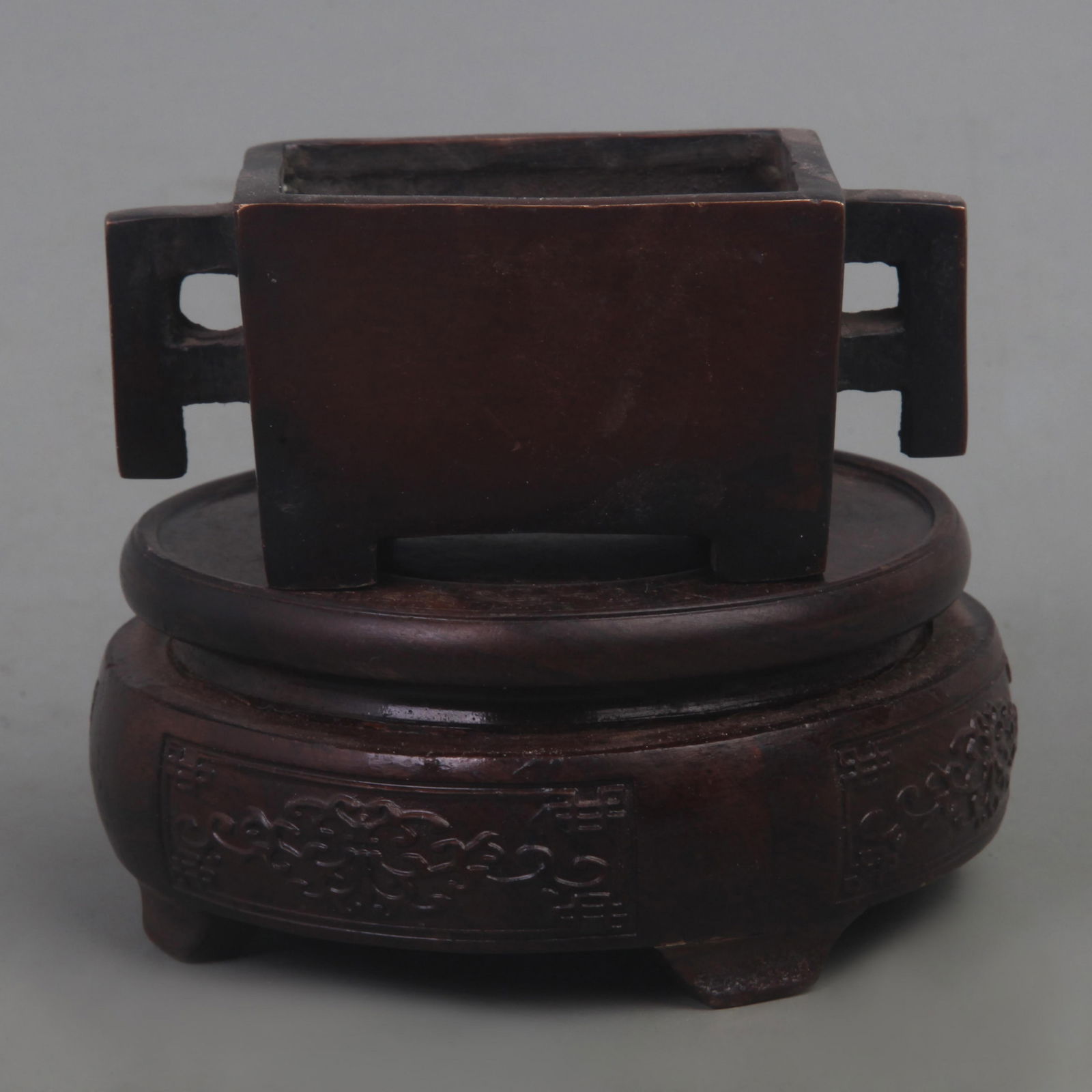 A FINE XUAN DE STYLE SQUARE SHAPE CENSER (1 of 4)