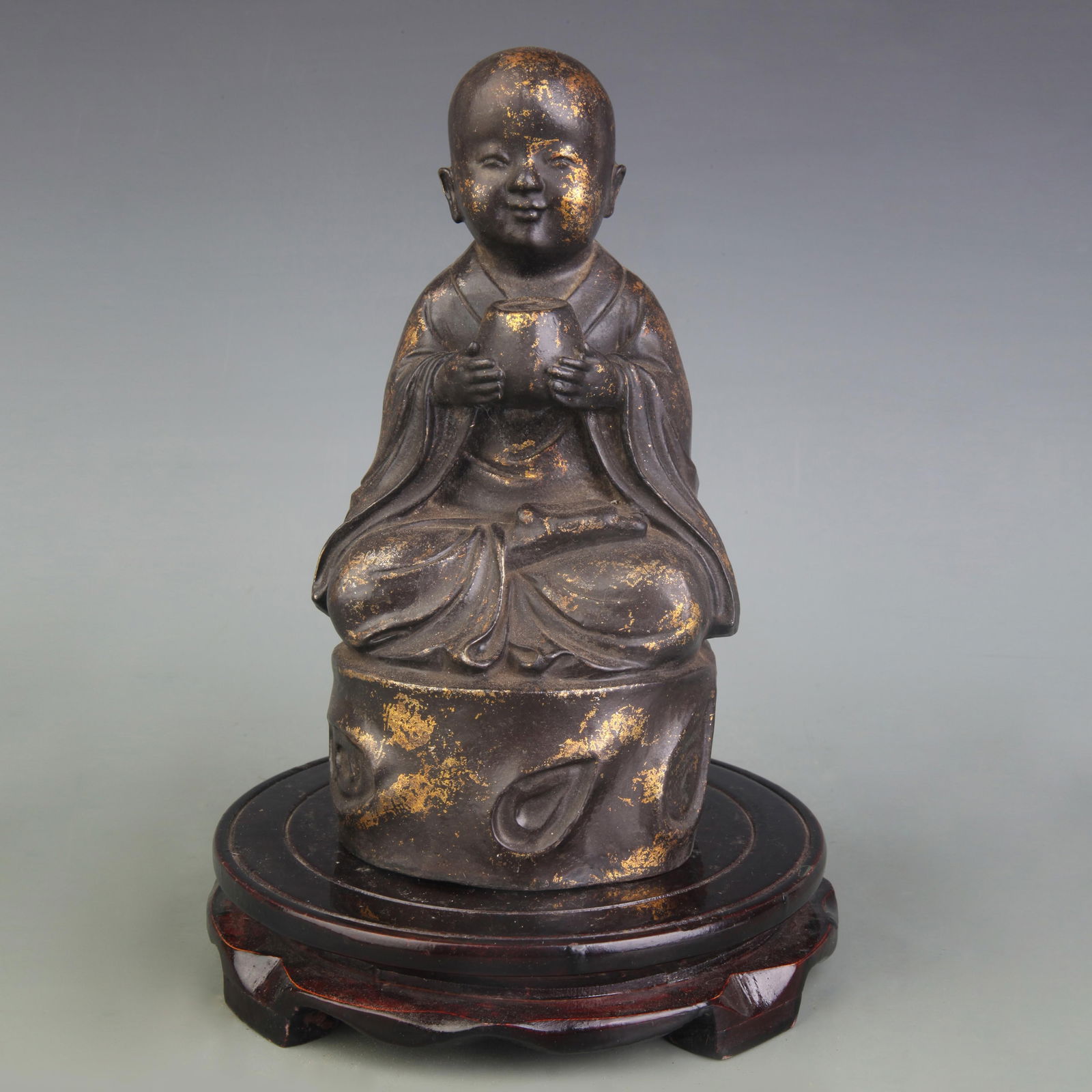 A FINE BRONZE BUDDHA STATUE: Qing Dynasty; High: 8.2 inch;