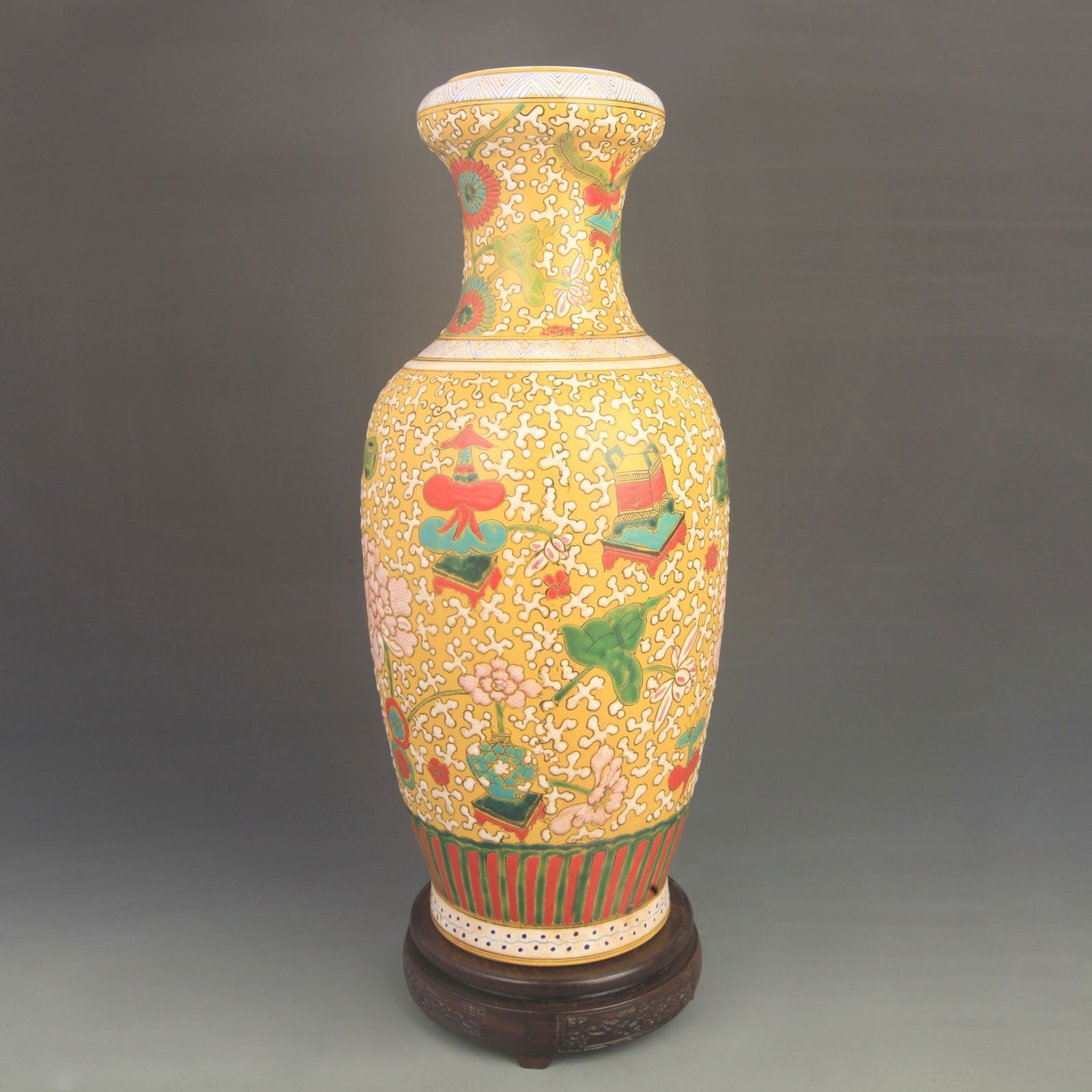 FAMILLE ROSE YELLOW-GROUND VASE WITH EIGHT TREASURES DESIGN (1 of 5)