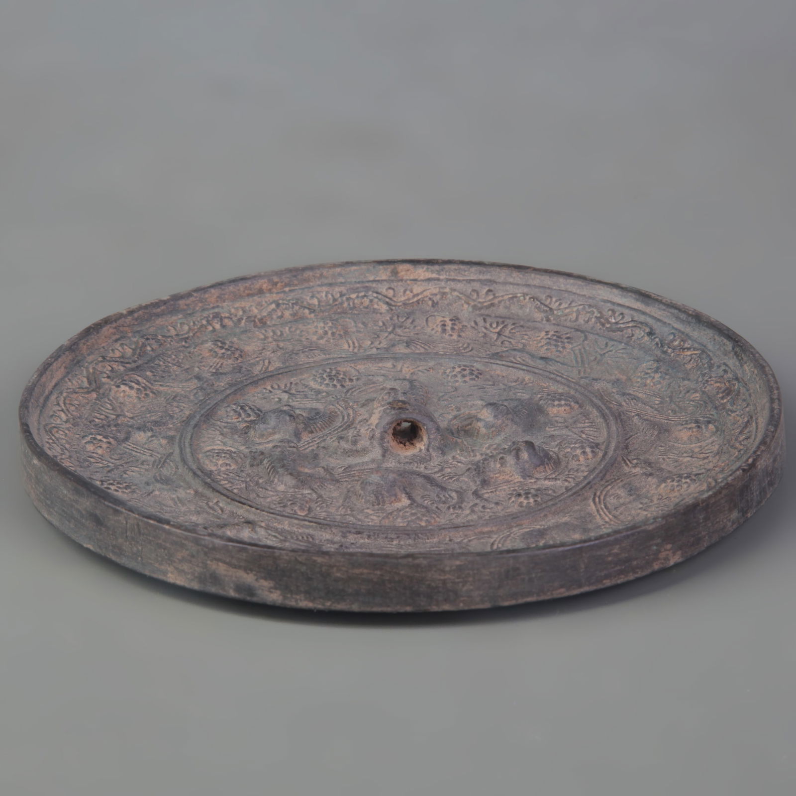 A FINE SEA CREATURE PATTERN BRONZE MIRROR - 3