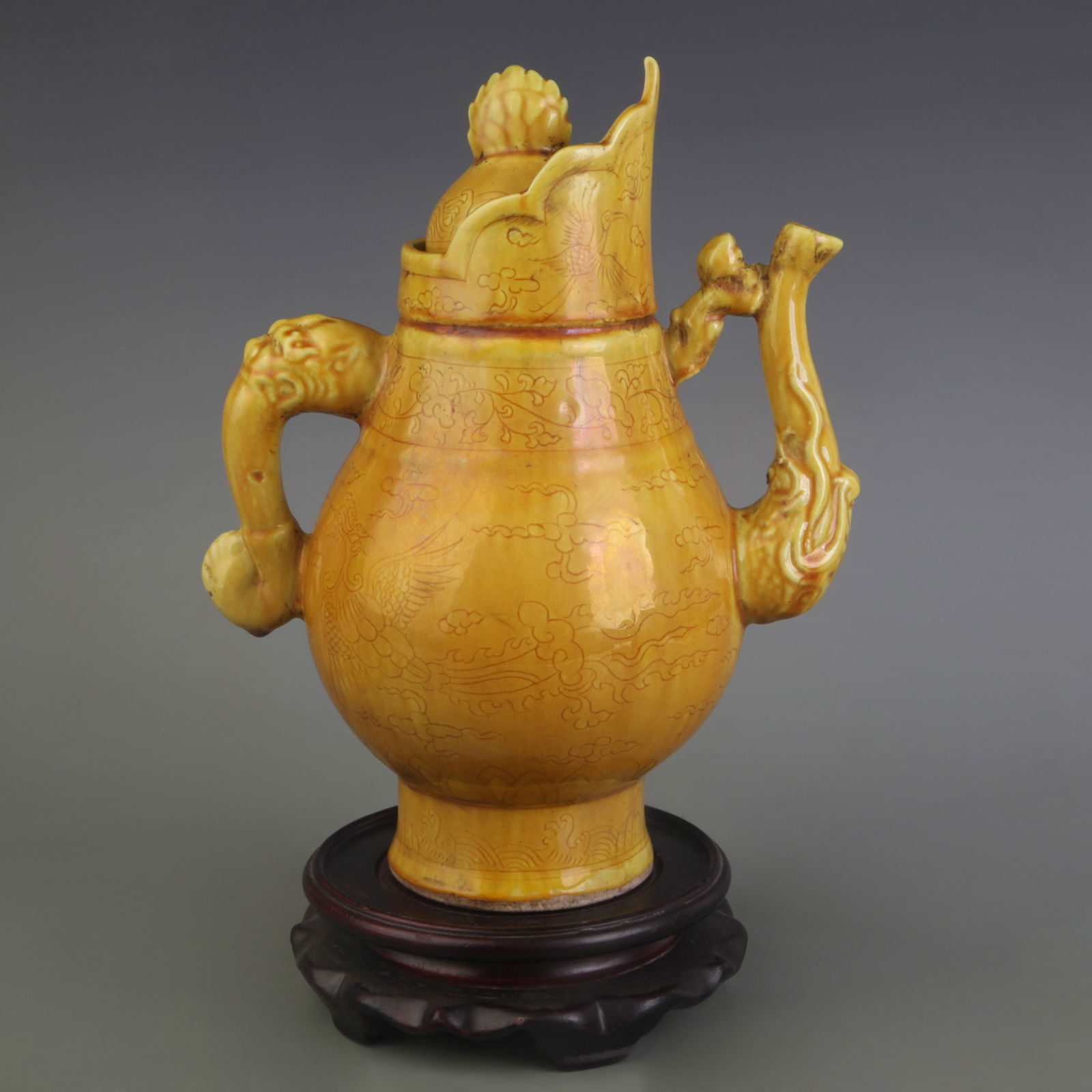 YELLOW GLAZE INCISED DRAGON PATTERN EWER - 4