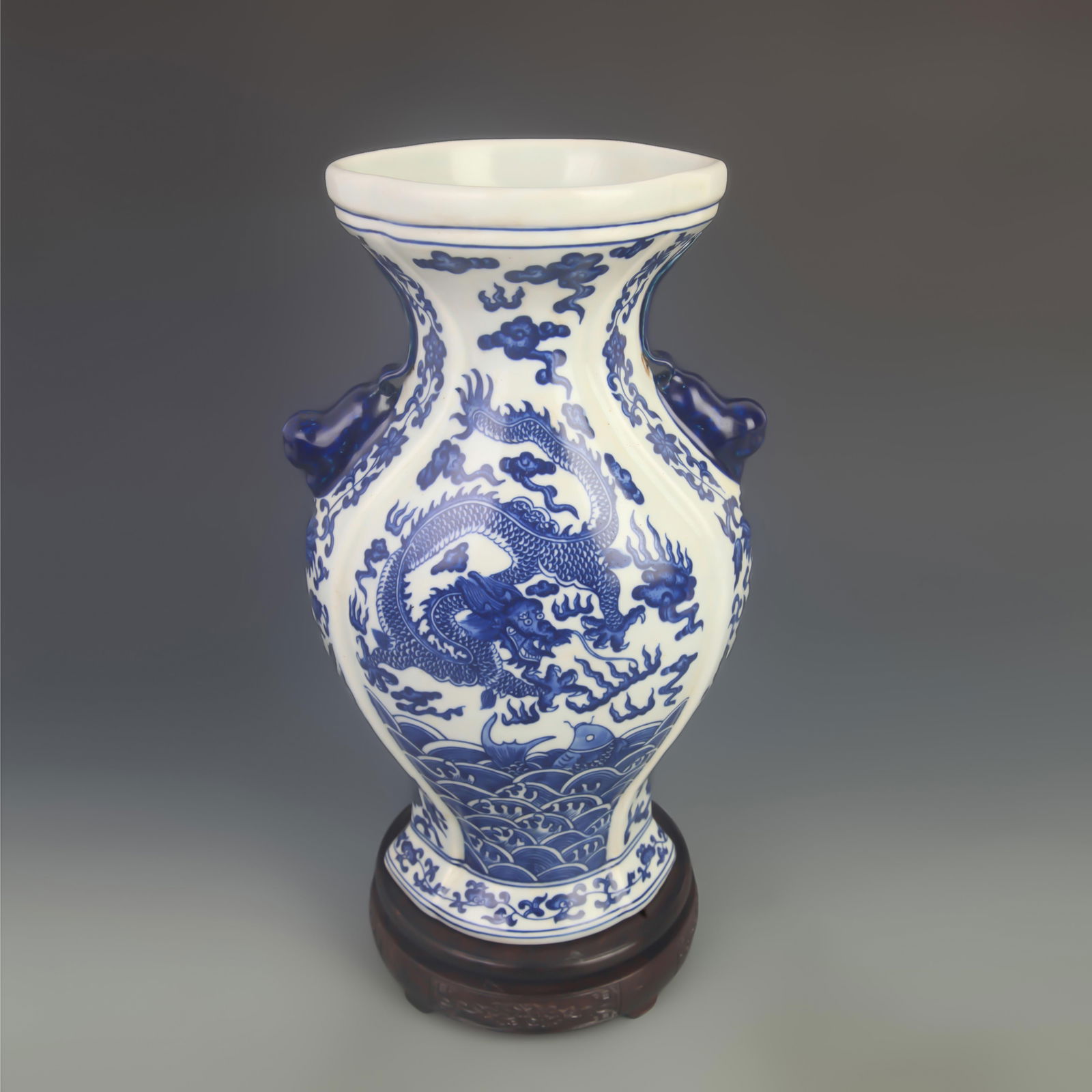 BLUE AND WHITE DRAGON BEAST-EAR PORCELAIN DISPLAY VASE: Qing Dynasty Qian Long Period; High: 13.5 inch; Diameter: 7.80 inch;