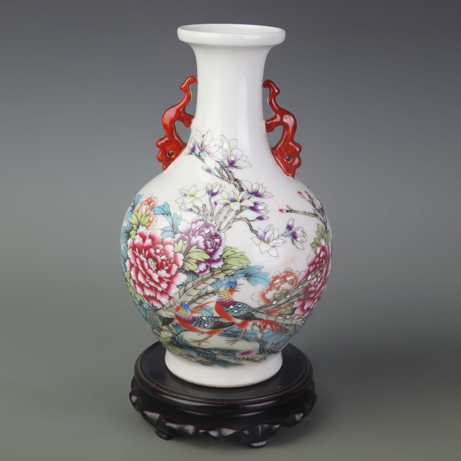 FAMILLE ROSE DOUBLE-EARED APPRECIATION VASE: Qing Dynasty Qian Long Period; Diameter: 2.7 inch; High: 9.1 inch;