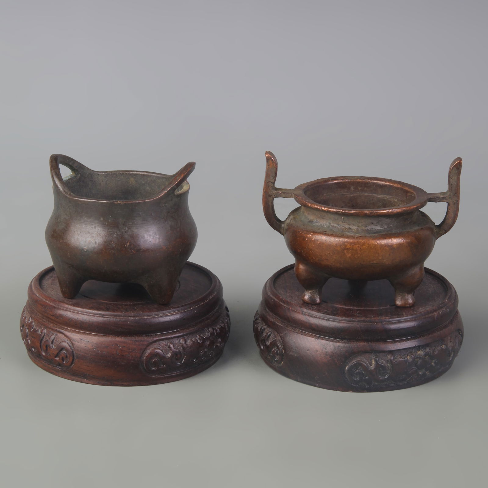 SET OF SMALL BRONZE CENSER (1 of 11)