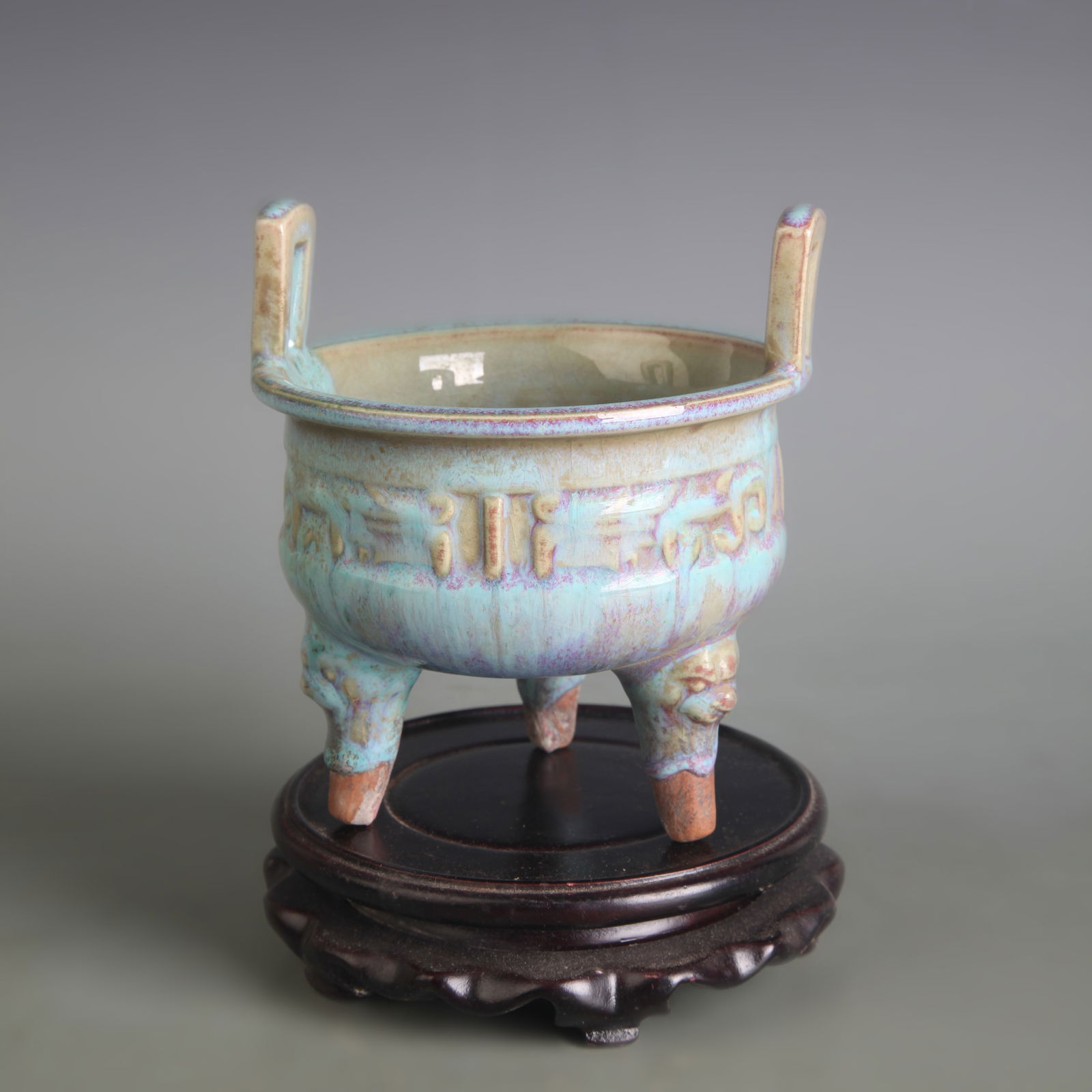 A FINE JUN WARE TRIPOD PORCELAIN INCENSE BURNER (1 of 5)