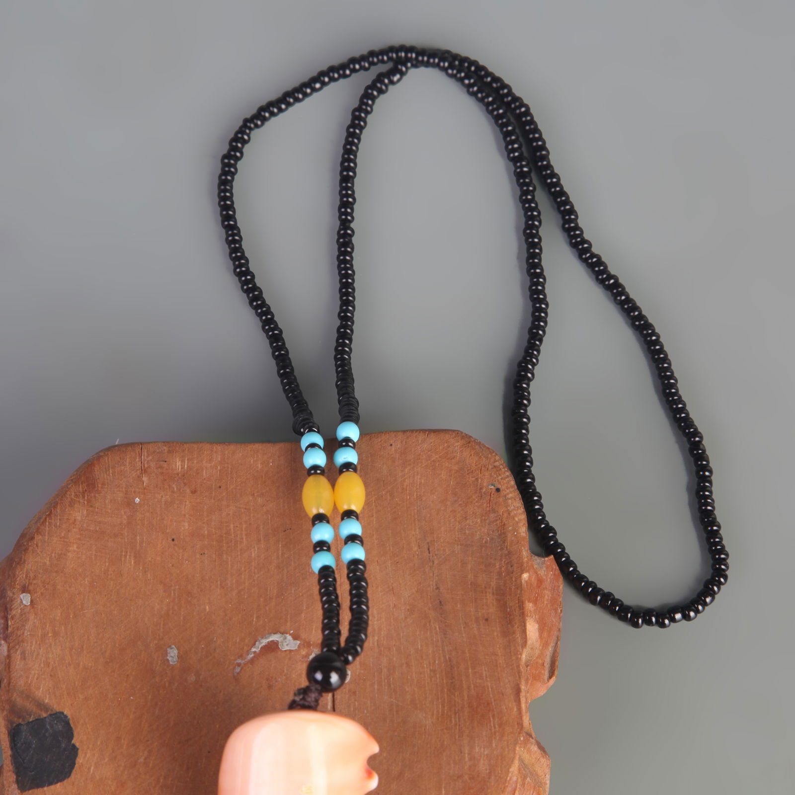 GIANT CLAM SHELL NECKLACE - 2