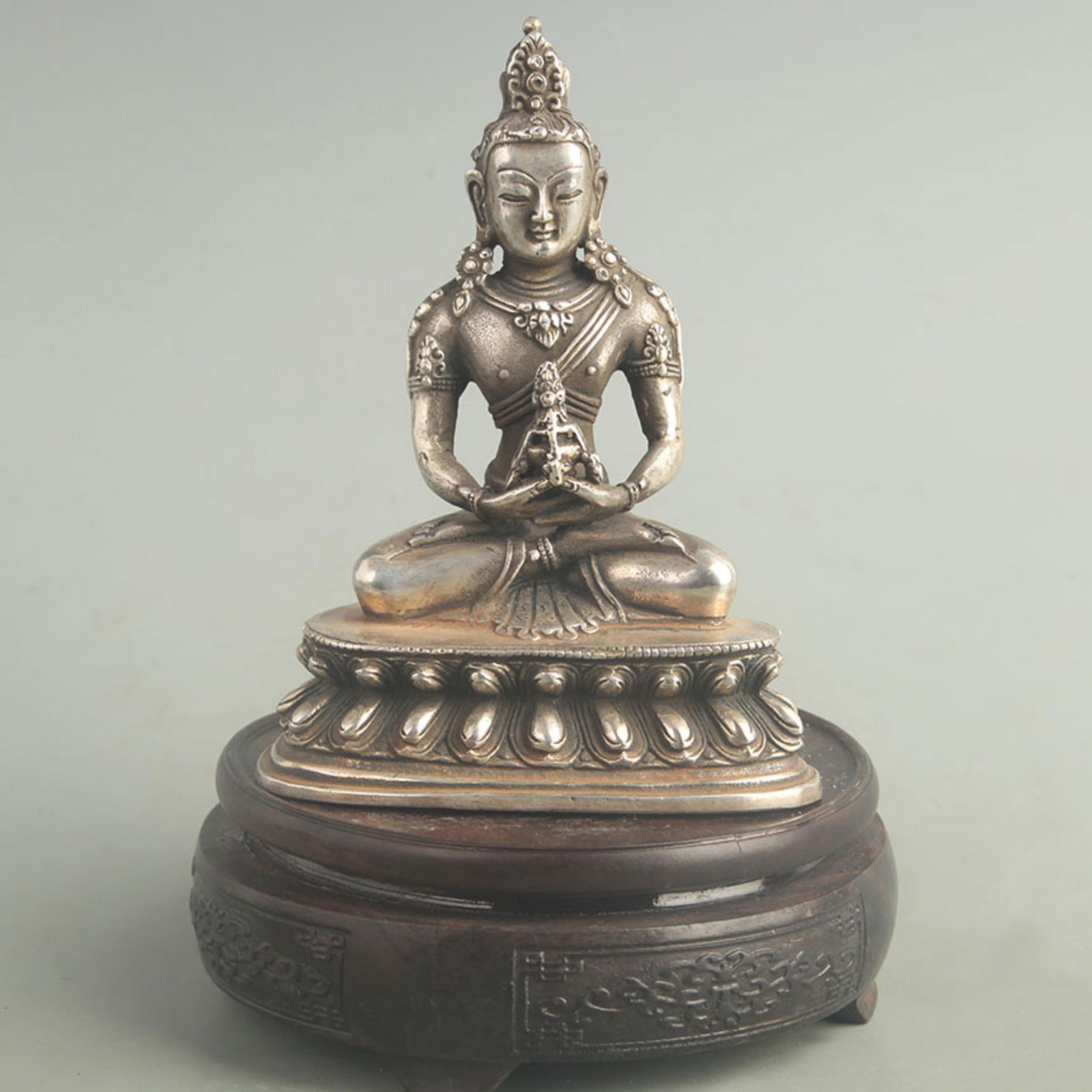 SILVER-GILT BRONZE AMITABHA BUDDHA STATUE: High:5.80 inch; Width: 2.80 inch; Long: 4.30 inch;