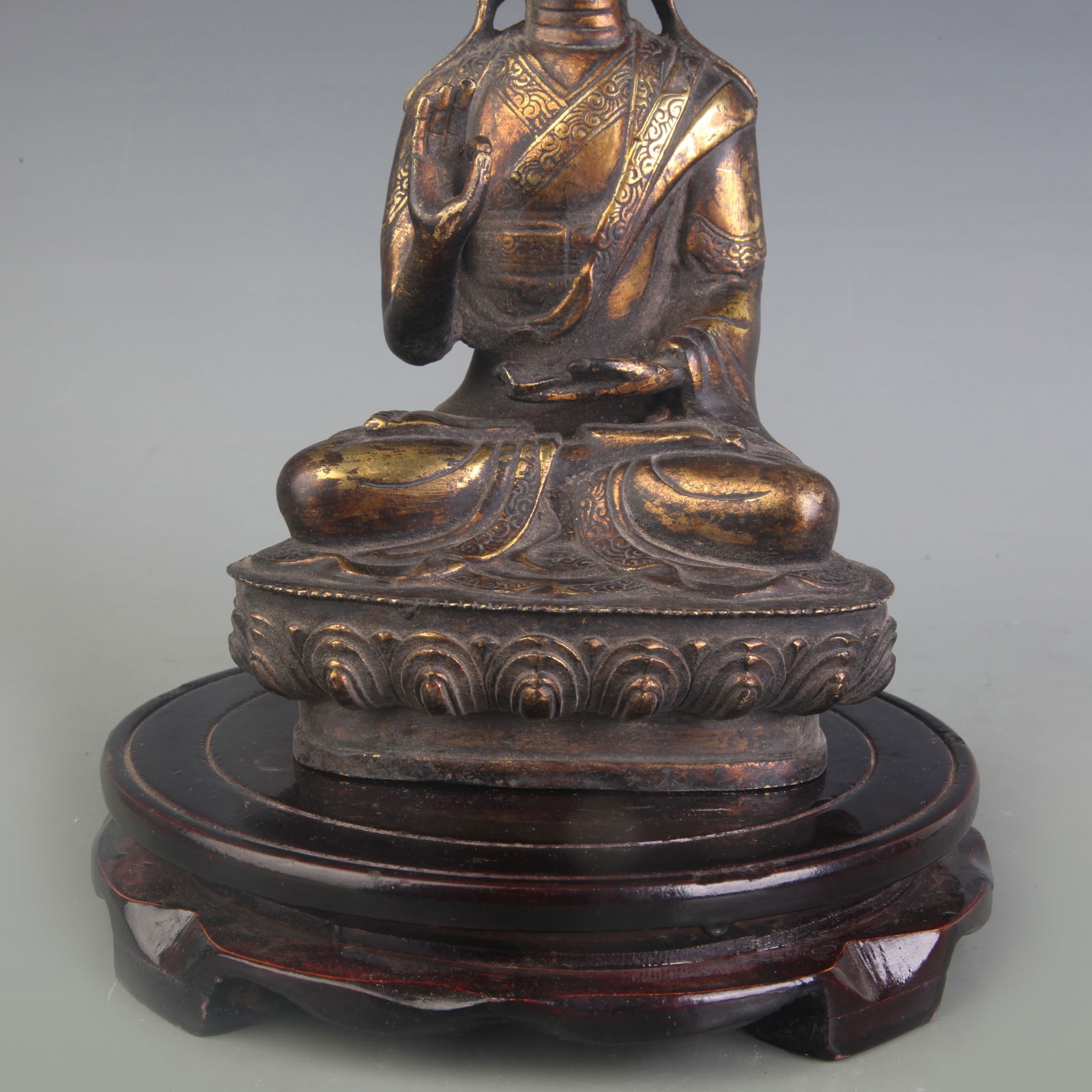 A FINE BRONZE BUDDHA STATUE - 3