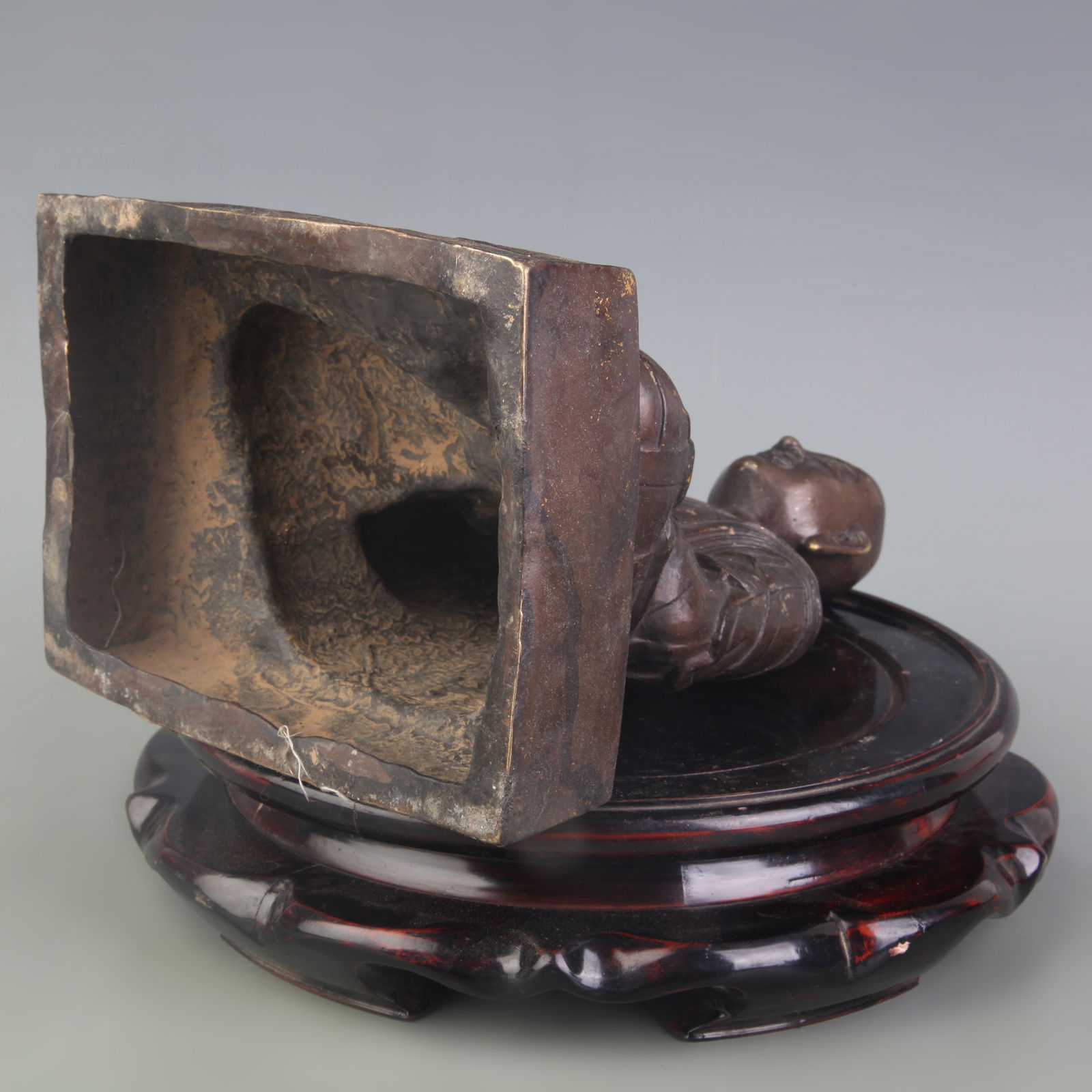 A FINELY MADE BUDDHA STATUE - 5