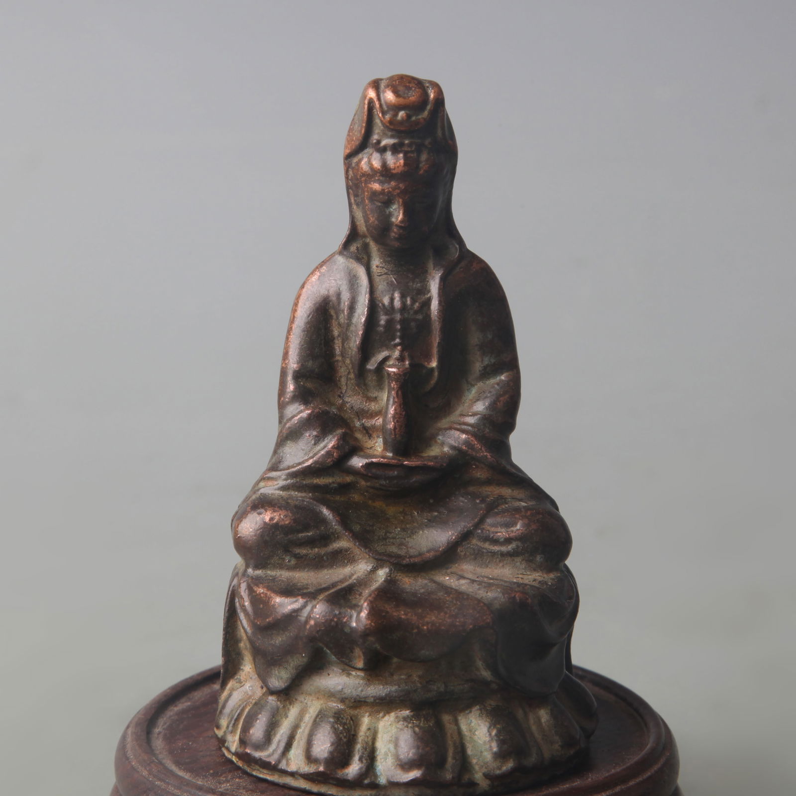 A FINE SMALL BRONZE BUDDHA STATUE - 2