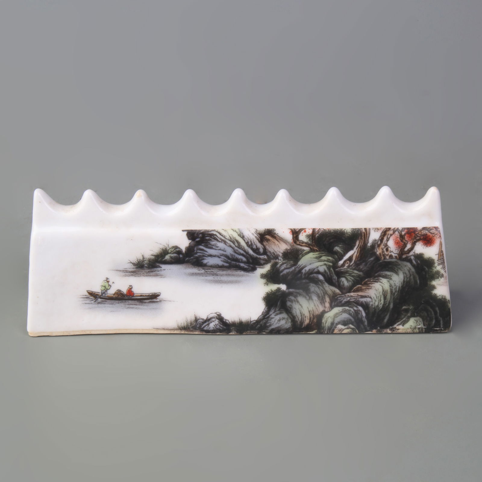 FAMILLE ROSE LANDSCAPE PATTERN PORCELAIN BRUSH REST (1 of 5)