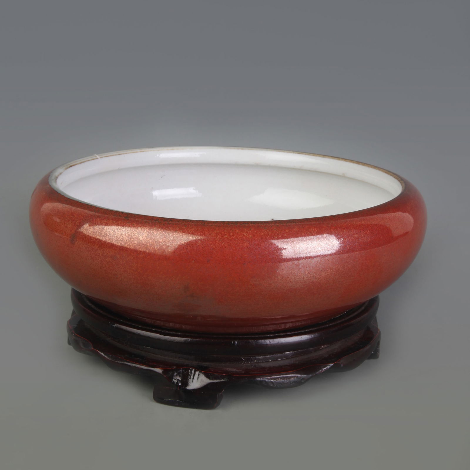 RED COLOR GALZED PORCELAIN BRUSH WASHER: Qing Dynasty; High: 2.4 inch; Diameter: 7.5 inch