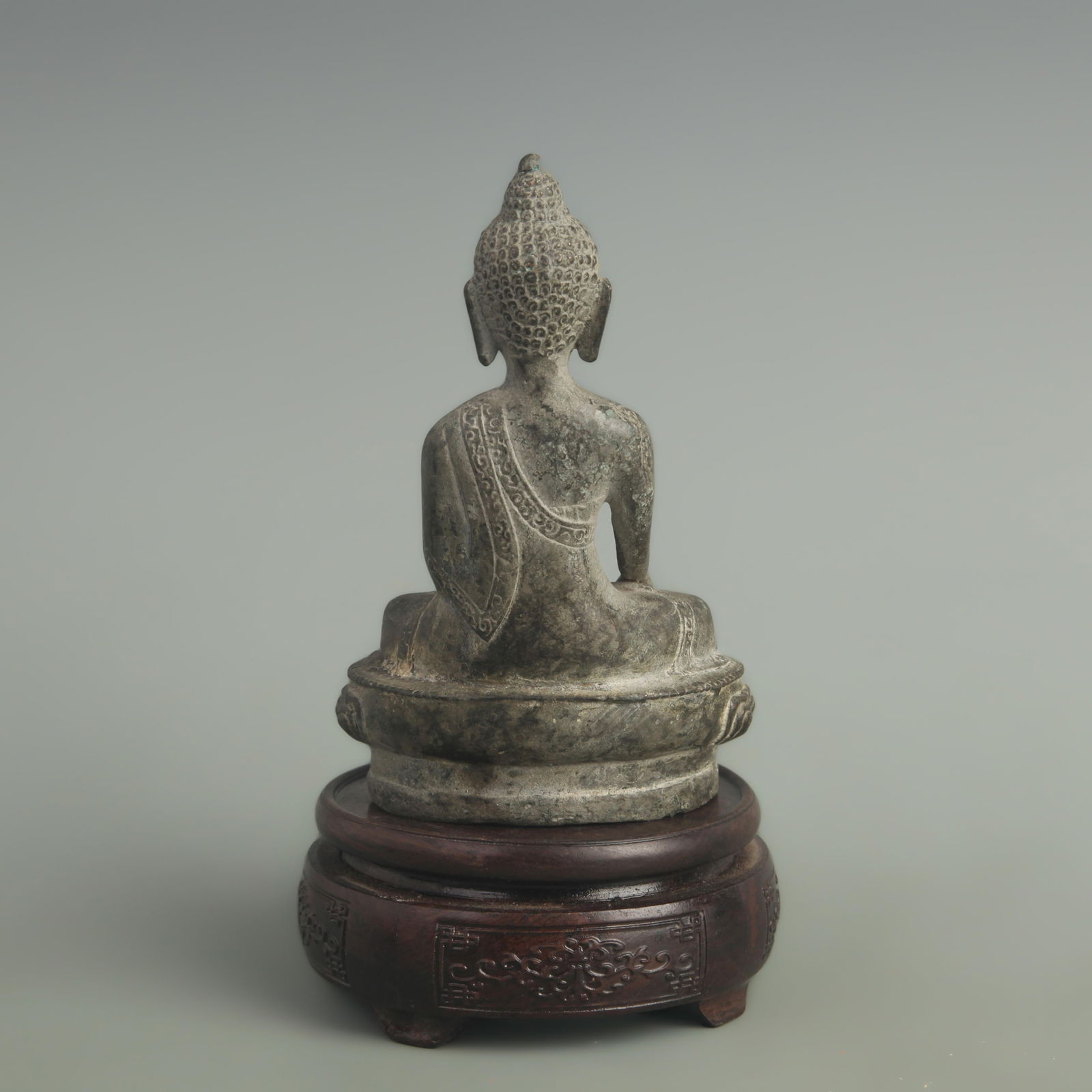 A FINE BRONZE GUANGDE BUDDHA STATUE - 4