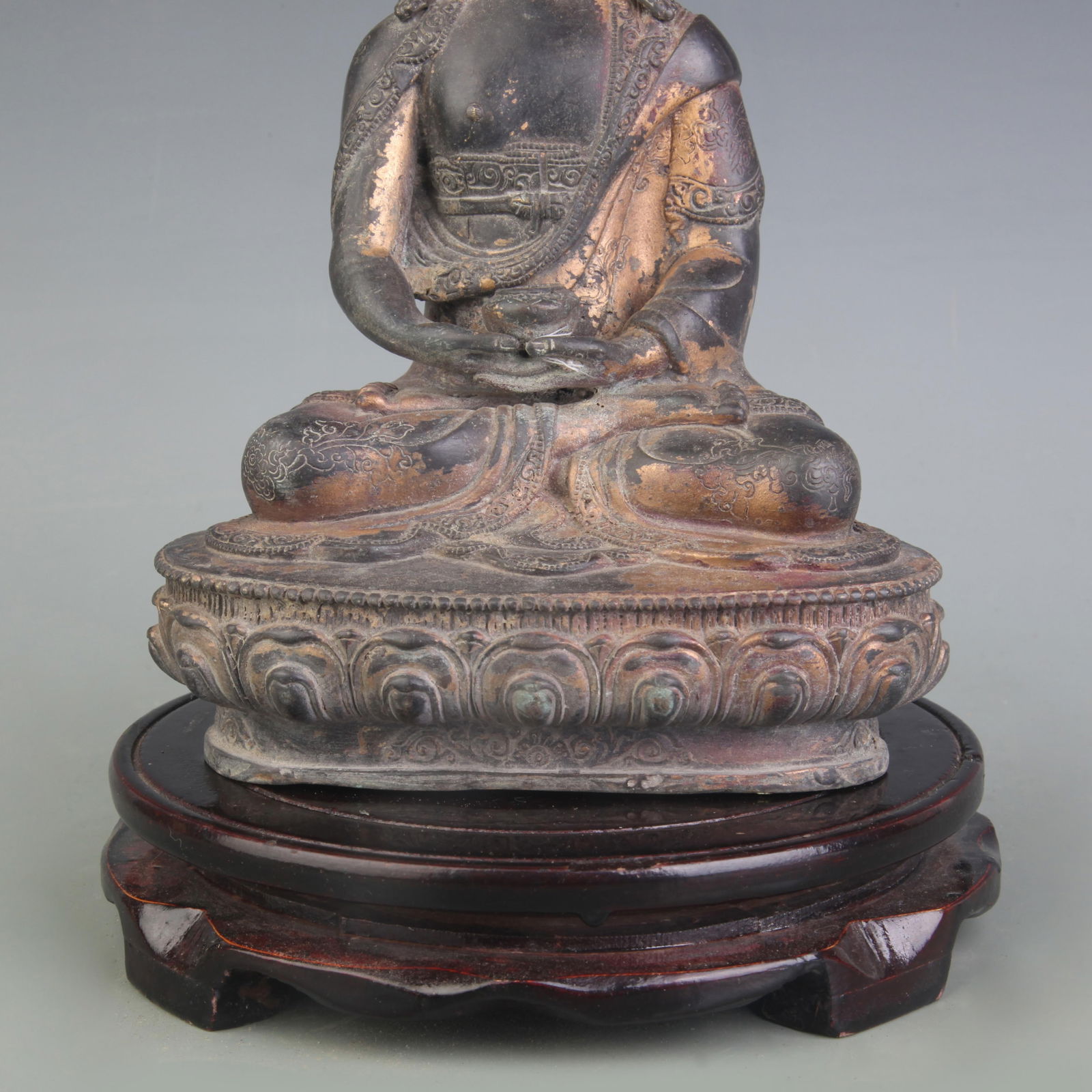 A FINE BRONZE BUDDHA STATUE - 3