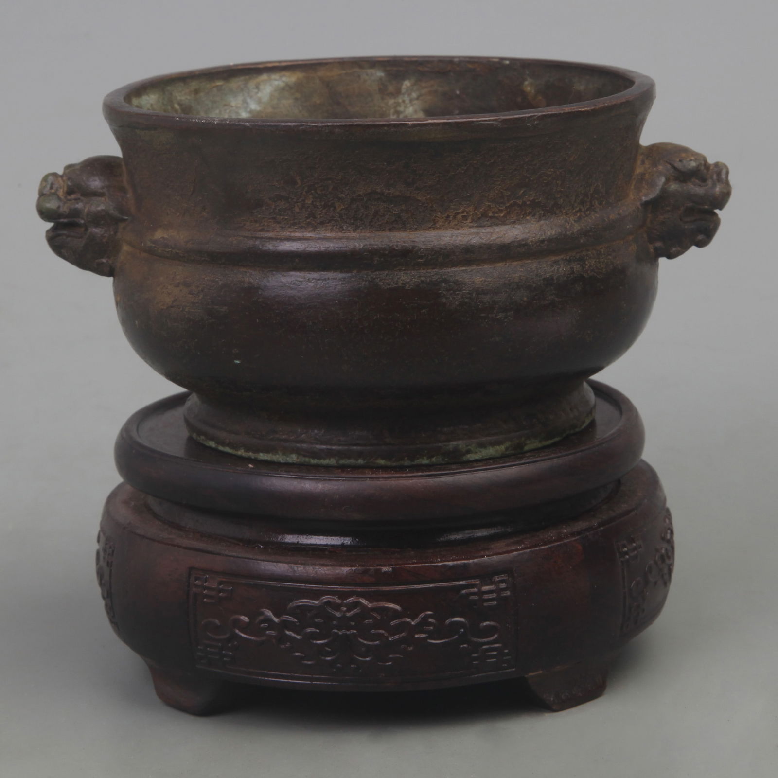A FINE XUAN DE STYLE ANIMAL EAR BRONZE CENSER (1 of 5)
