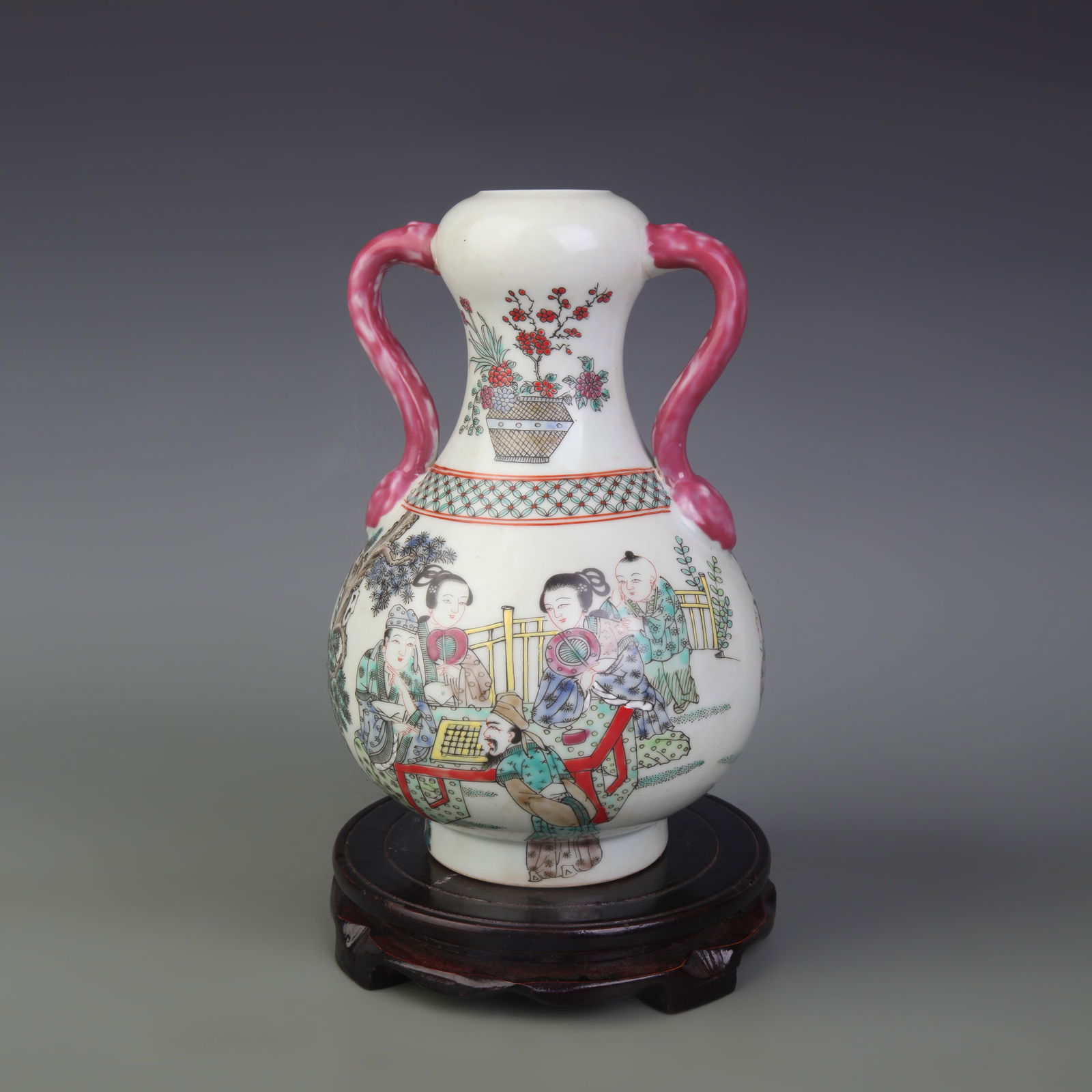 FAMILLE-ROSE RUYI-EAR GARLIC-MOUTH PORCELAIN VASE: Qing Dynasty Yong Zheng Period; High: 9.2 inch