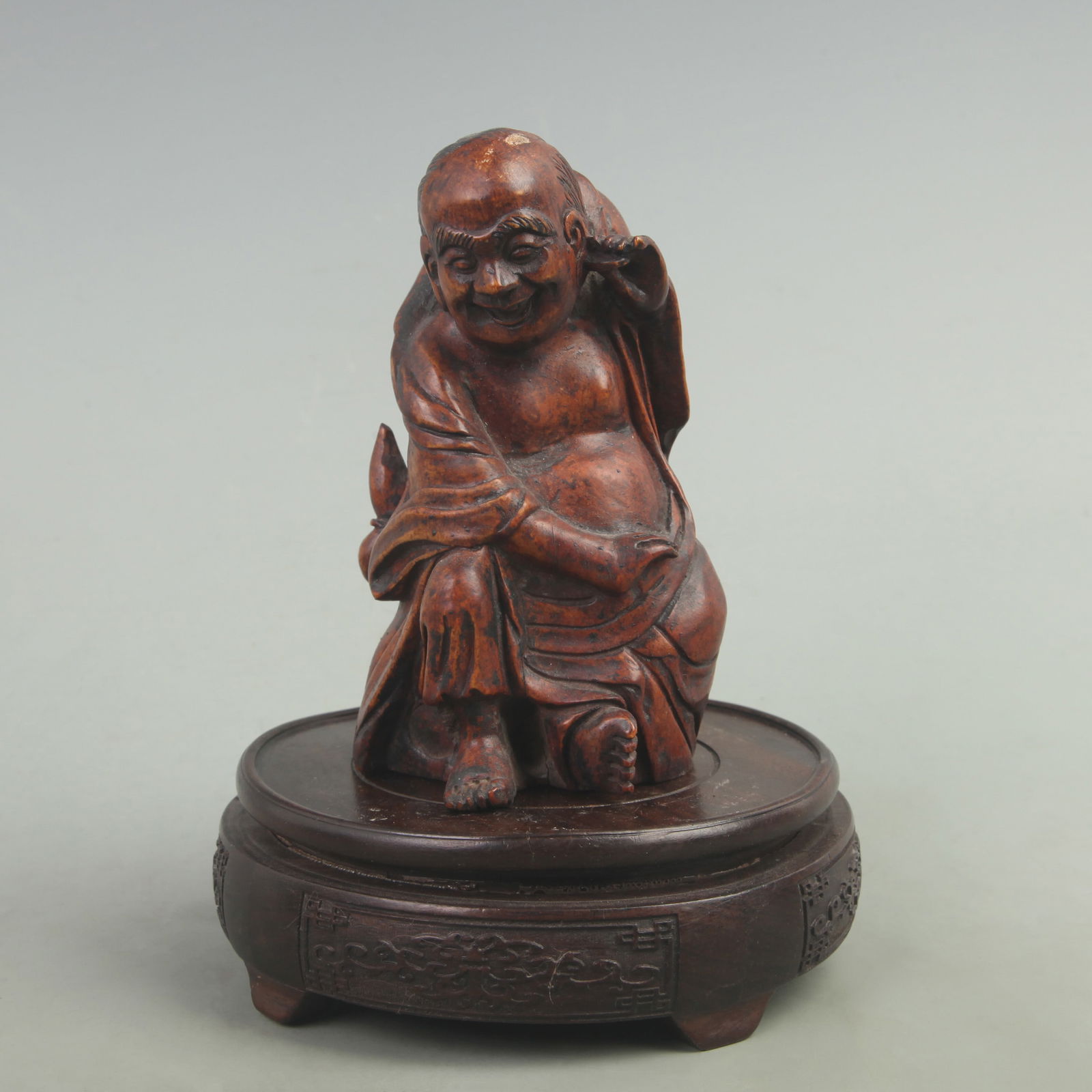A FINE BOXWOOD MADE GUDDHA FIGURE: 19th Century; High: 5.1 inch; Width: 2.8 inch; Long: 3 inch;