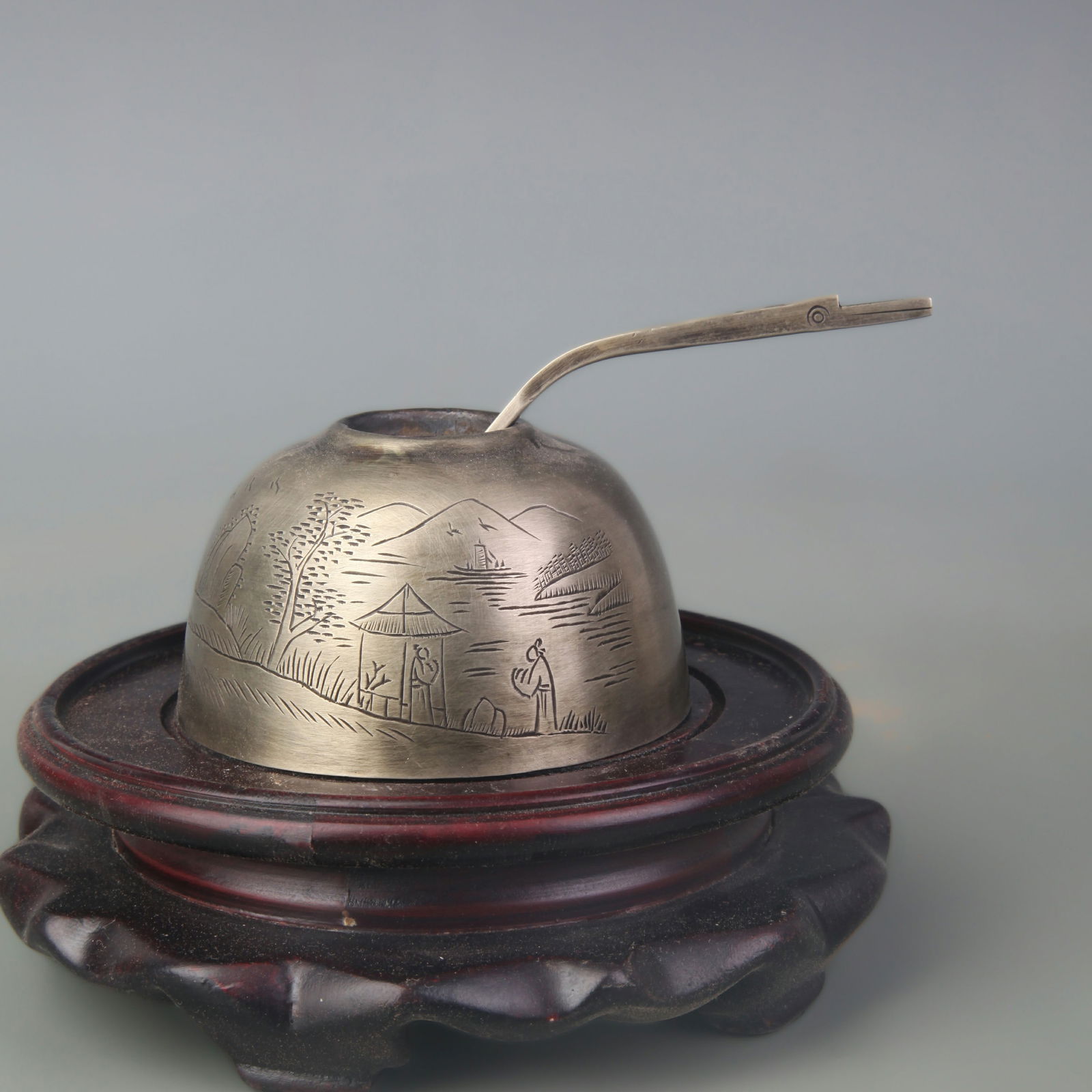 BRONZE WATER DROPPER ENGRAVED “AN JU LE YE?? (PEACEFUL LIVING AND PROSPEROUS WORK): Qing Dynasty; Diameter: 2.9 inch; High: 1.7 inch