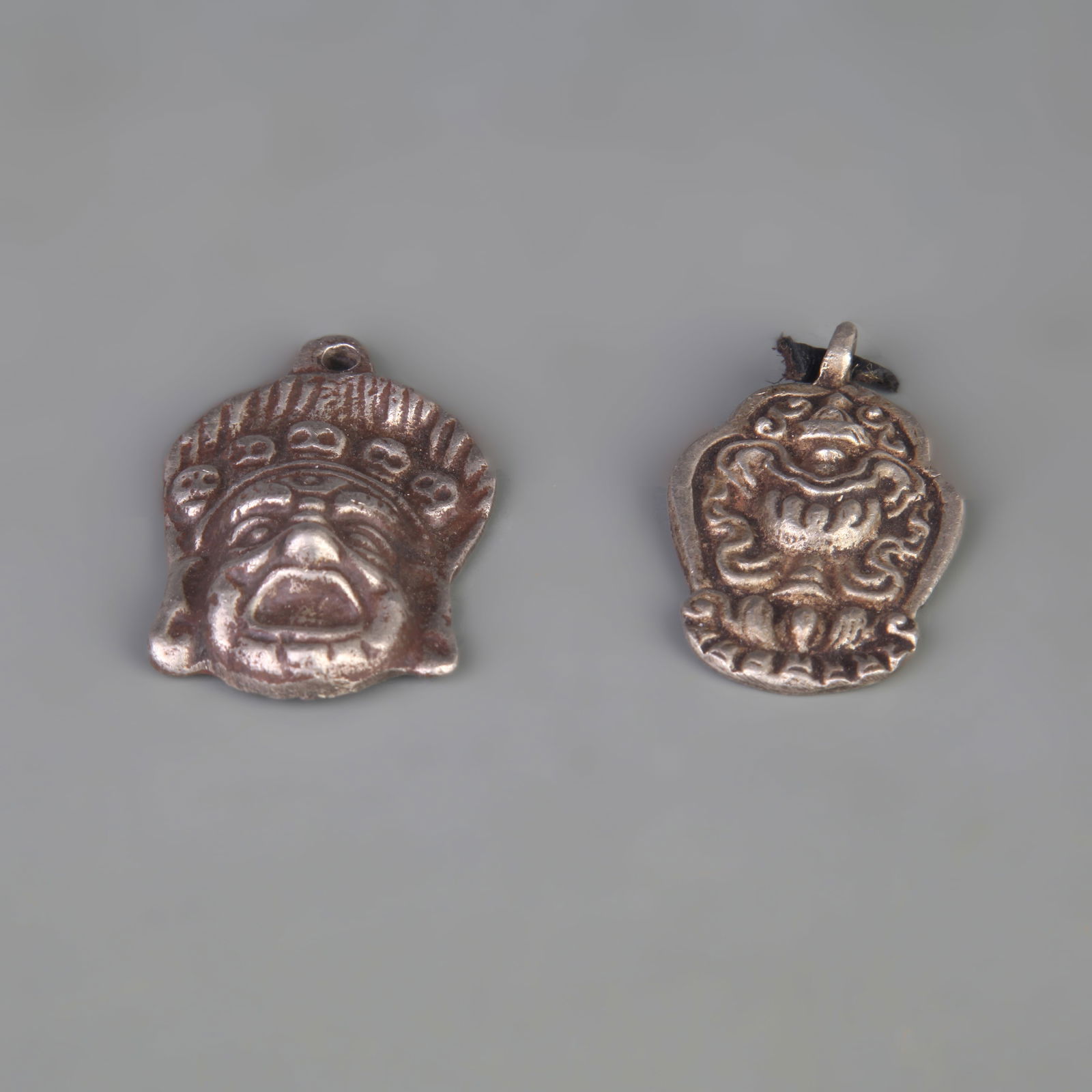 THREE SMALL TIBETAN BUDDHIST RITUAL OBJECTS - 3