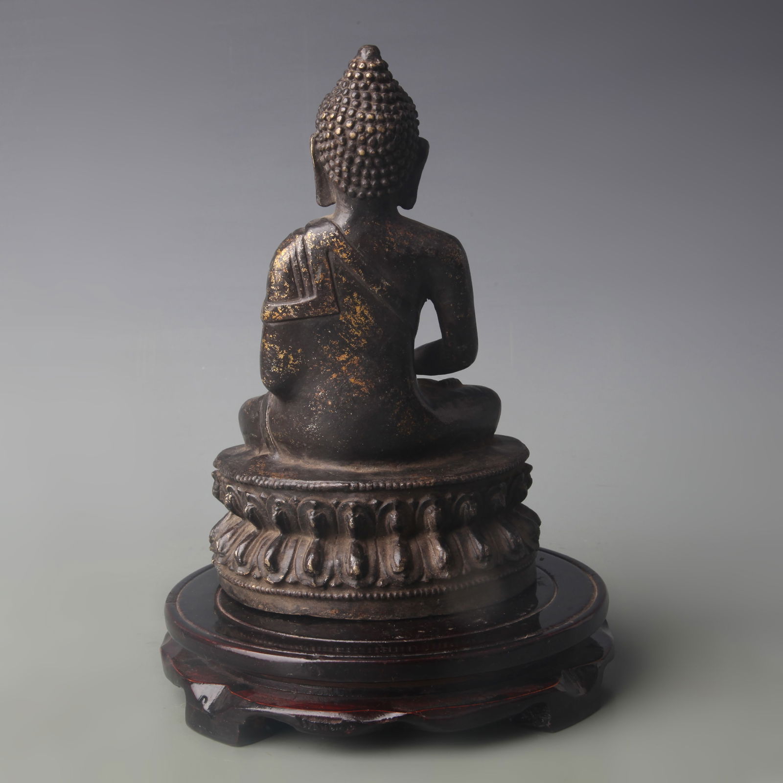 A FINE BRONZE AMITABHA STATUE - 4